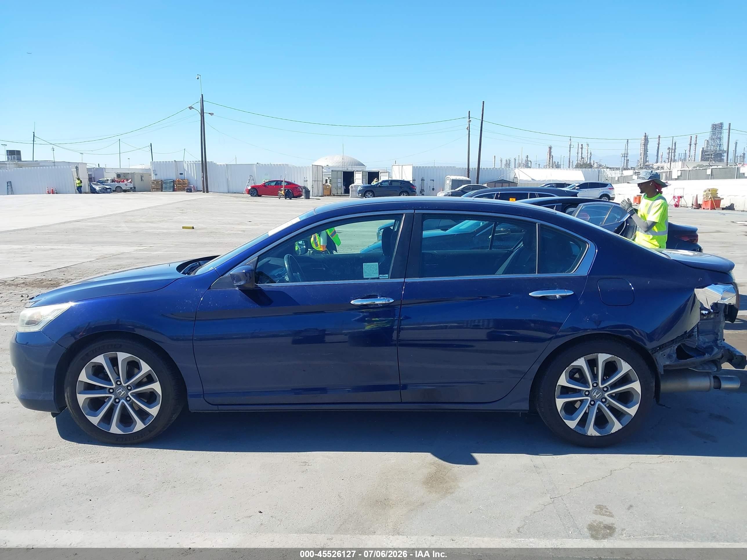 2015 Honda Accord Sport Blue vin: 1HGCR2F53FA075667