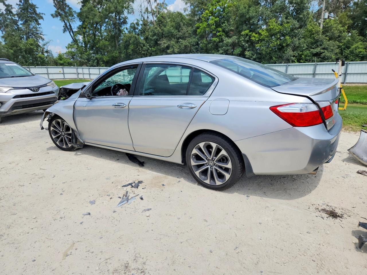2015 Honda Accord Sport Silver vin: 1HGCR2F53FA106948