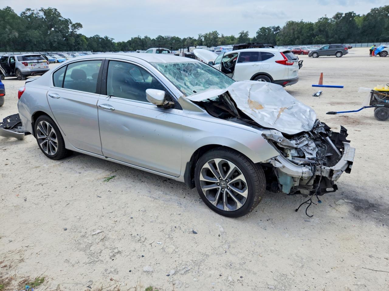 2015 Honda Accord Sport Silver vin: 1HGCR2F53FA106948