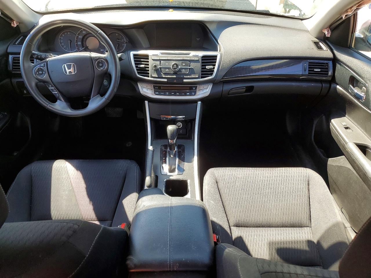 2015 Honda Accord Sport White vin: 1HGCR2F53FA136404
