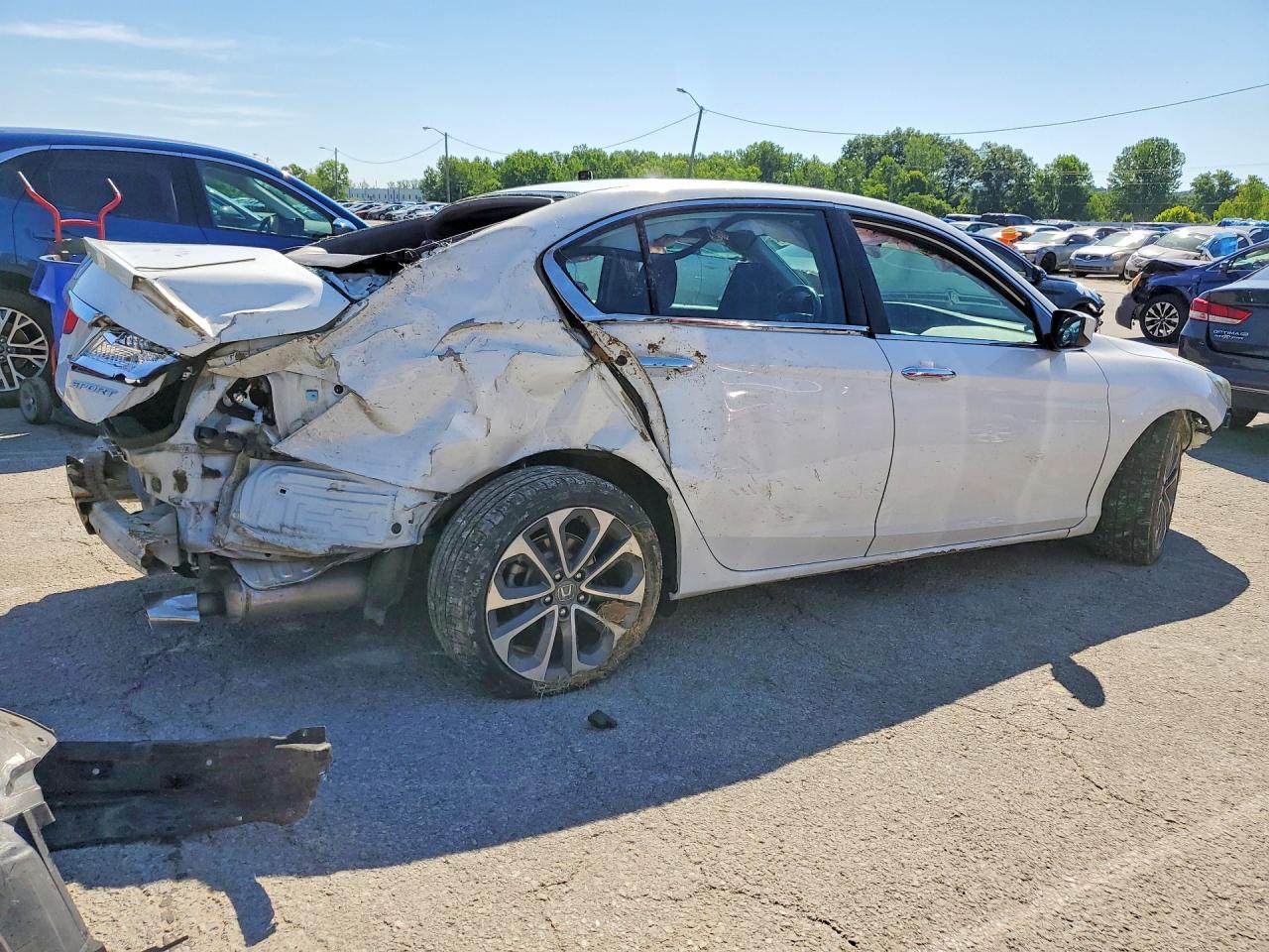 2015 Honda Accord Sport White vin: 1HGCR2F53FA136404