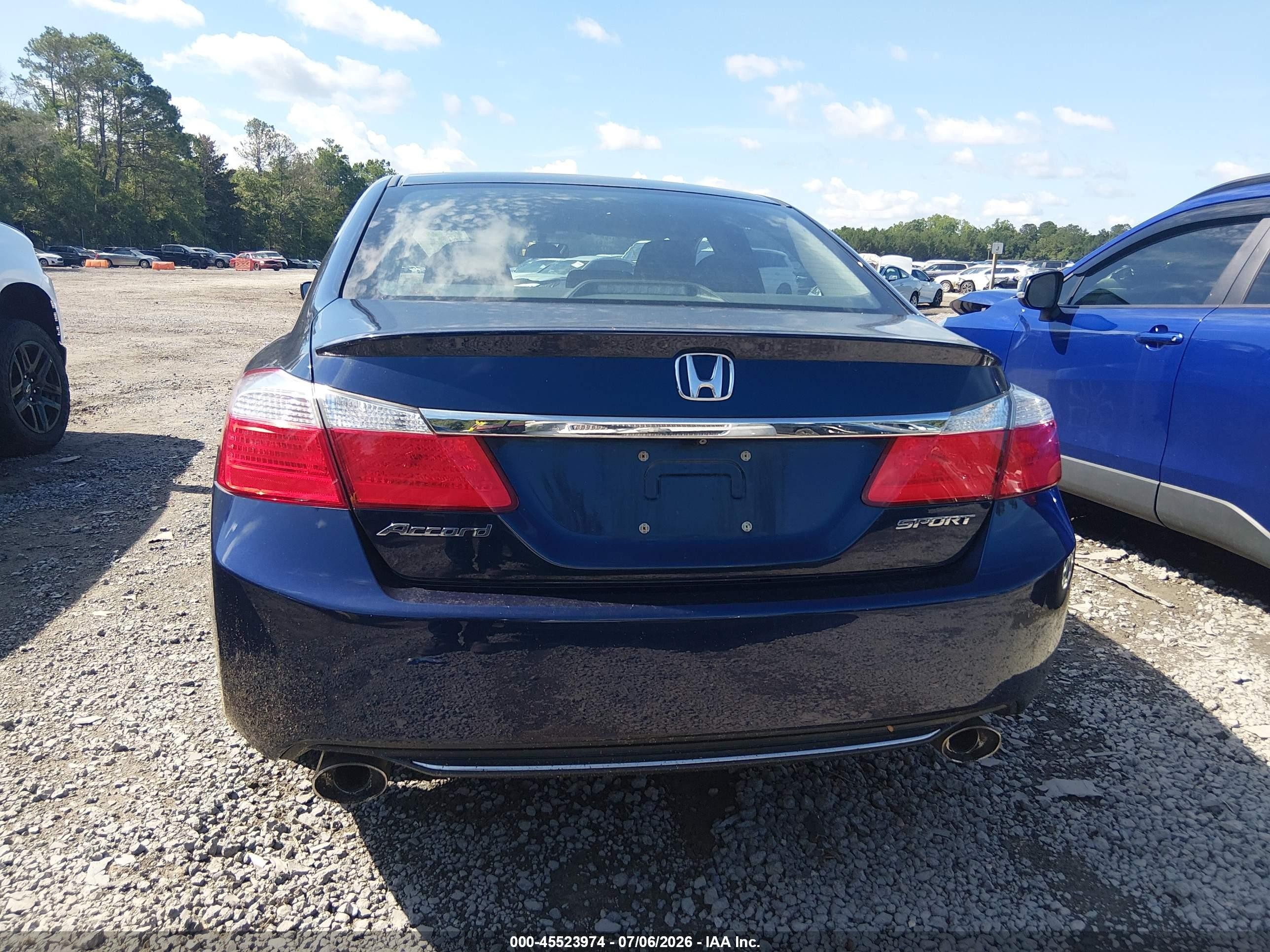 2015 Honda Accord Sport Blue vin: 1HGCR2F53FA181570