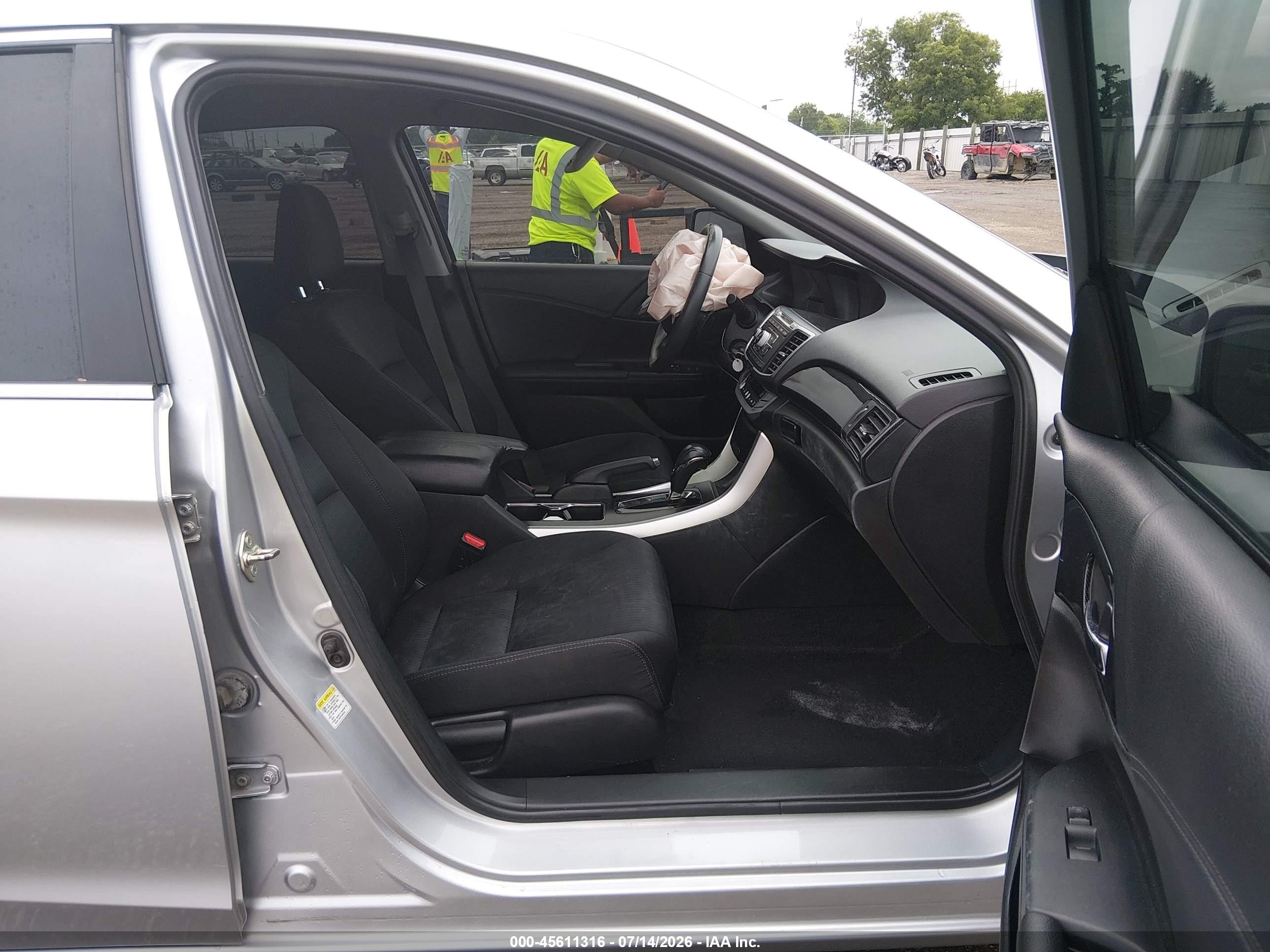 2015 Honda Accord Sport Silver vin: 1HGCR2F53FA186784