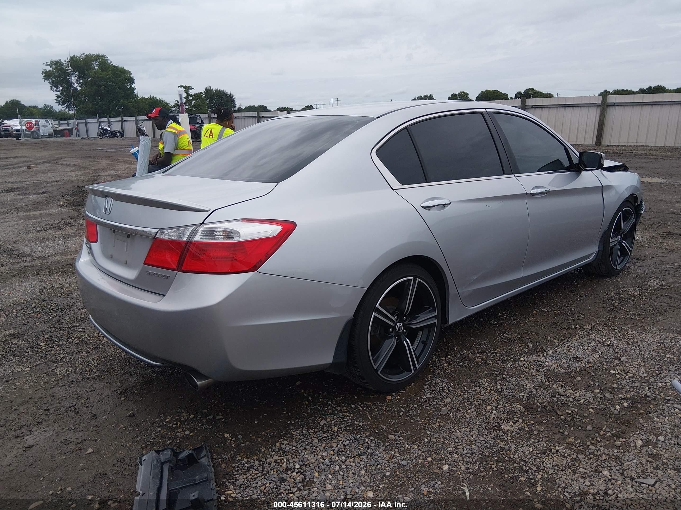 2015 Honda Accord Sport Silver vin: 1HGCR2F53FA186784