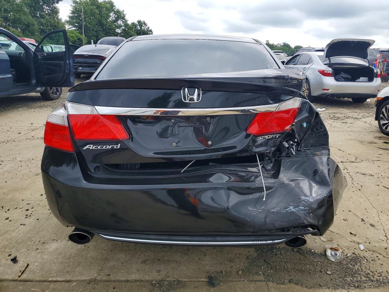 2015 Honda Accord Sport Черный vin: 1HGCR2F53FA225678