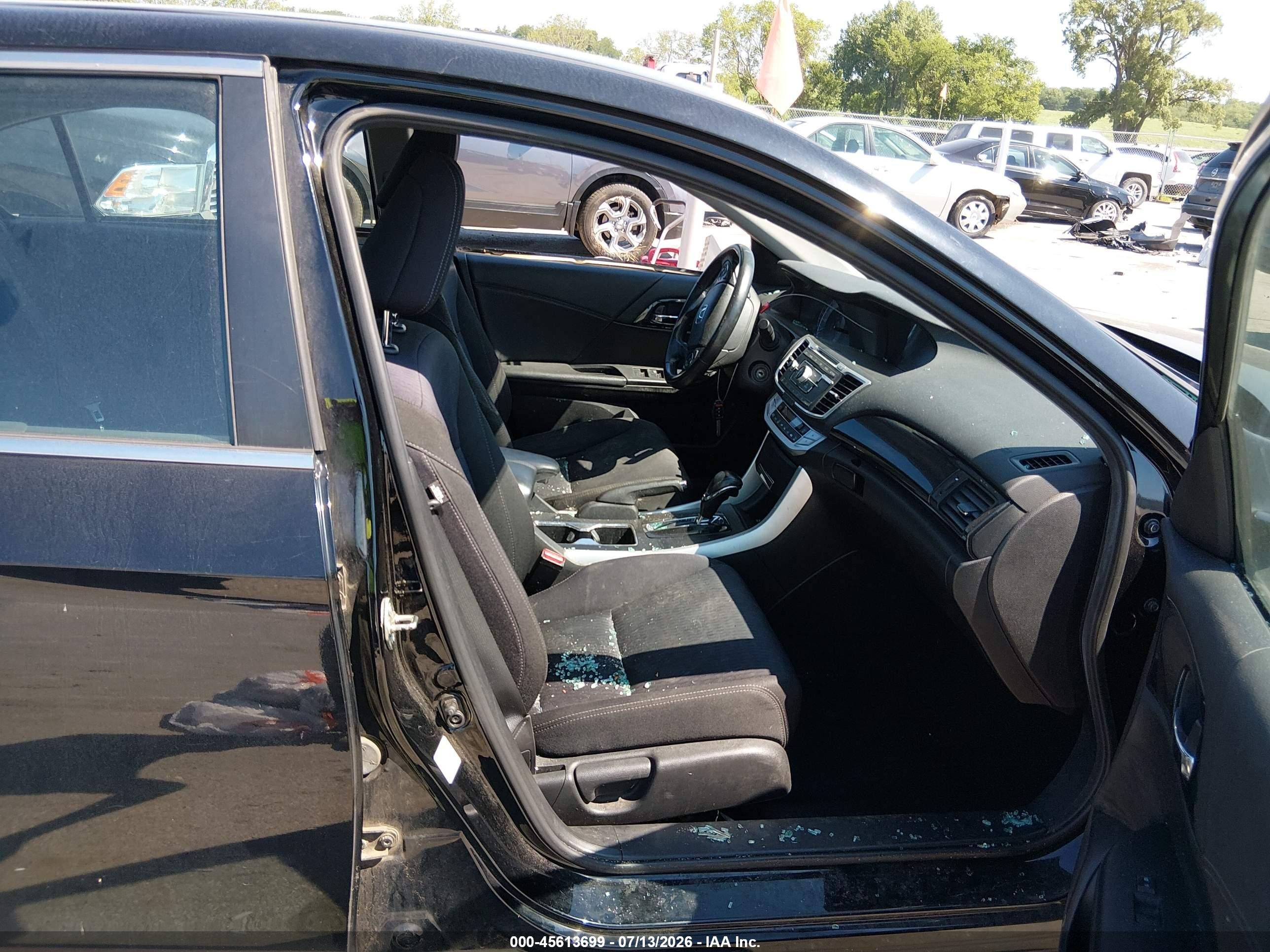 2015 Honda Accord Sport Черный vin: 1HGCR2F53FA266702