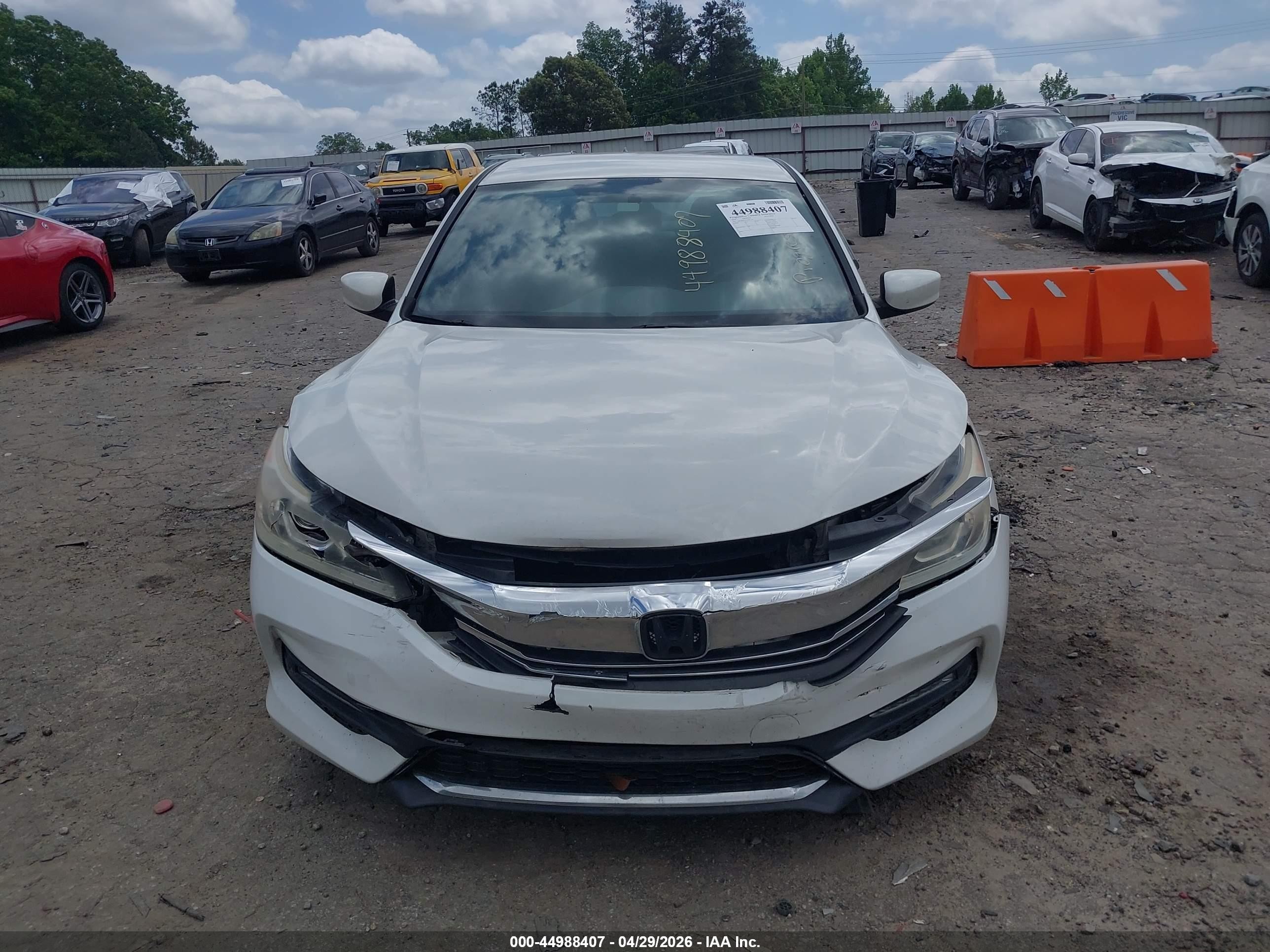 2016 Honda Accord Sport White vin: 1HGCR2F53GA097279