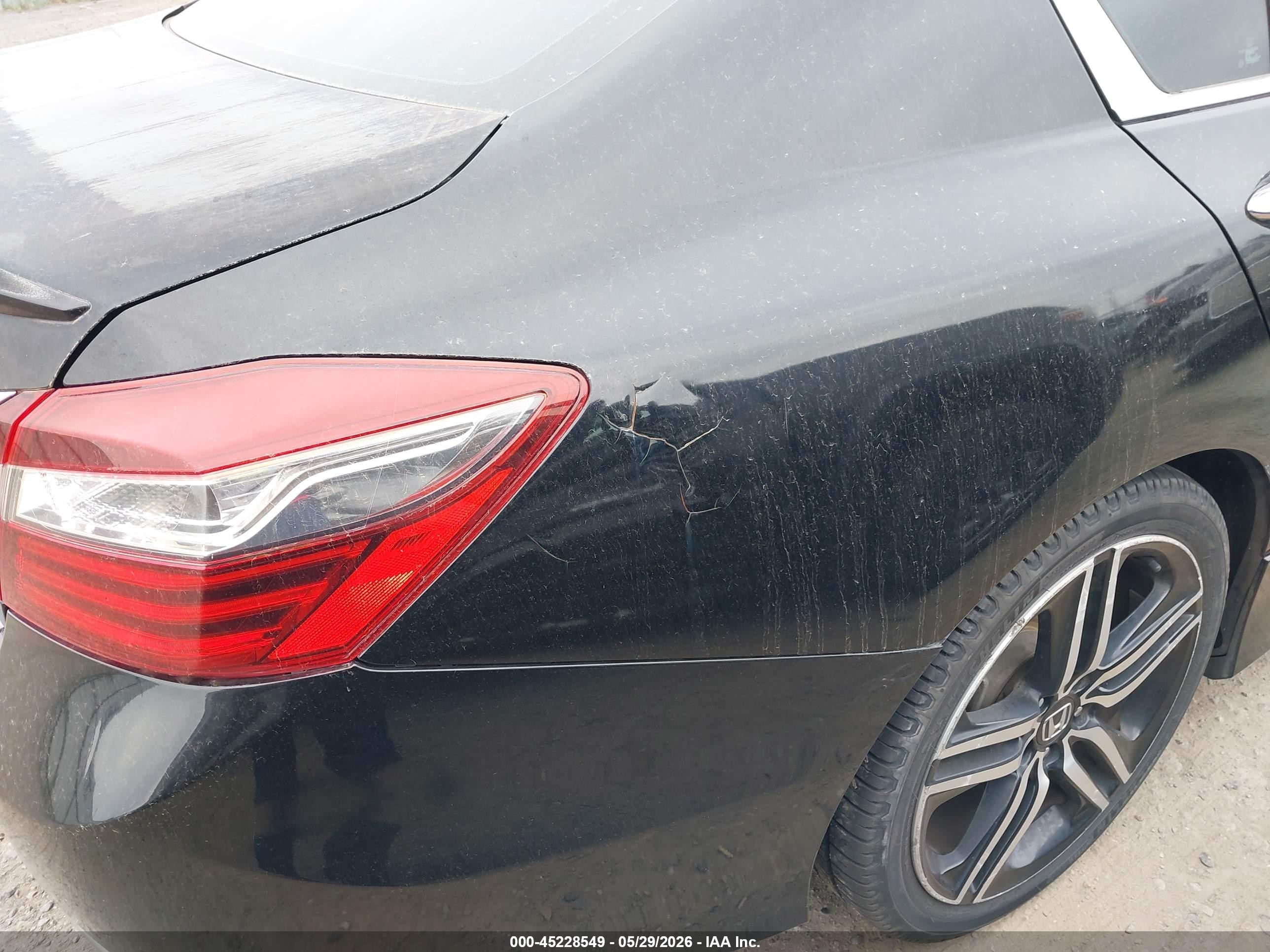 2016 Honda Accord Sport Черный vin: 1HGCR2F53GA228565