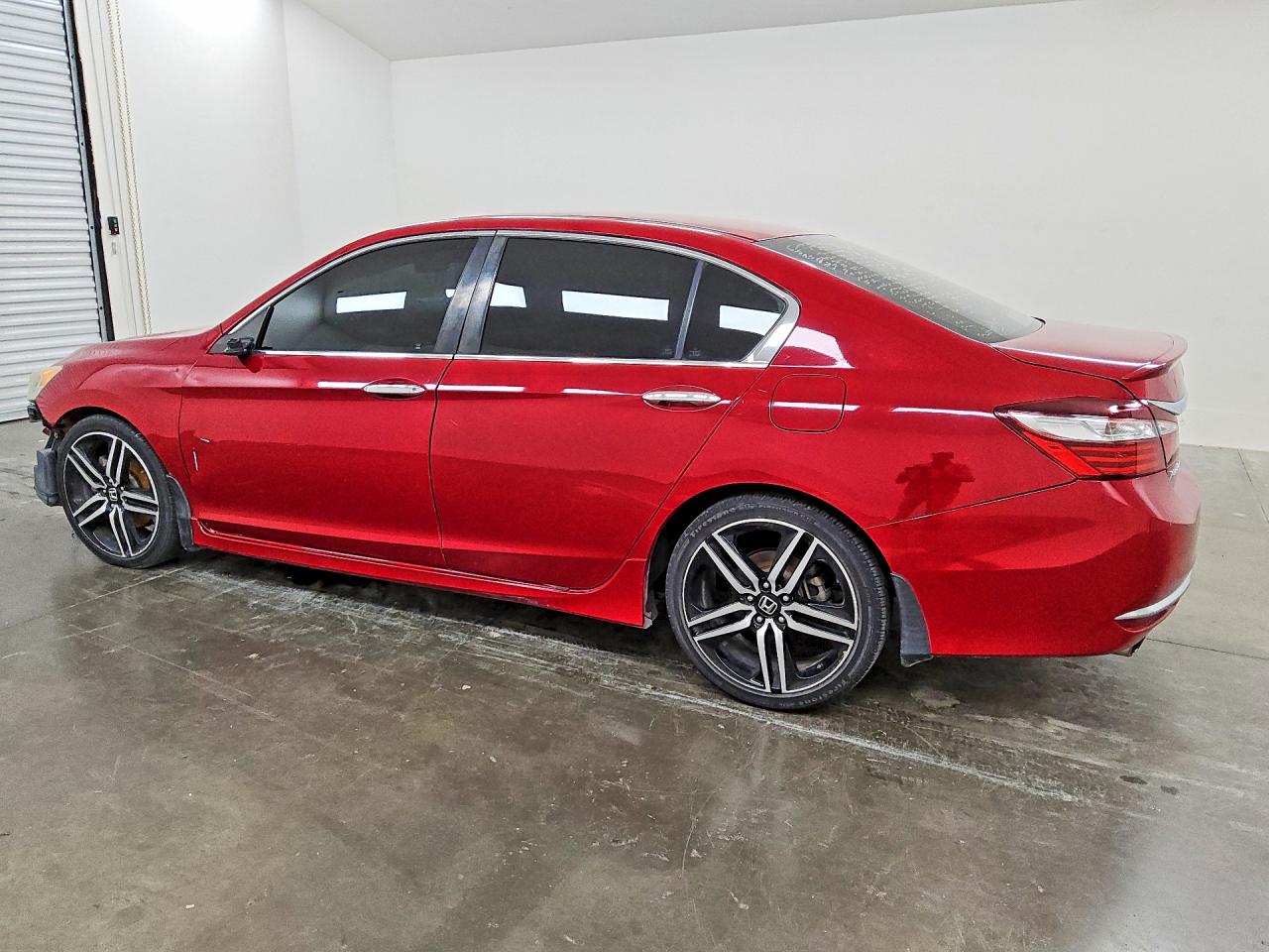 2017 Honda Accord Sport Red vin: 1HGCR2F53HA298682