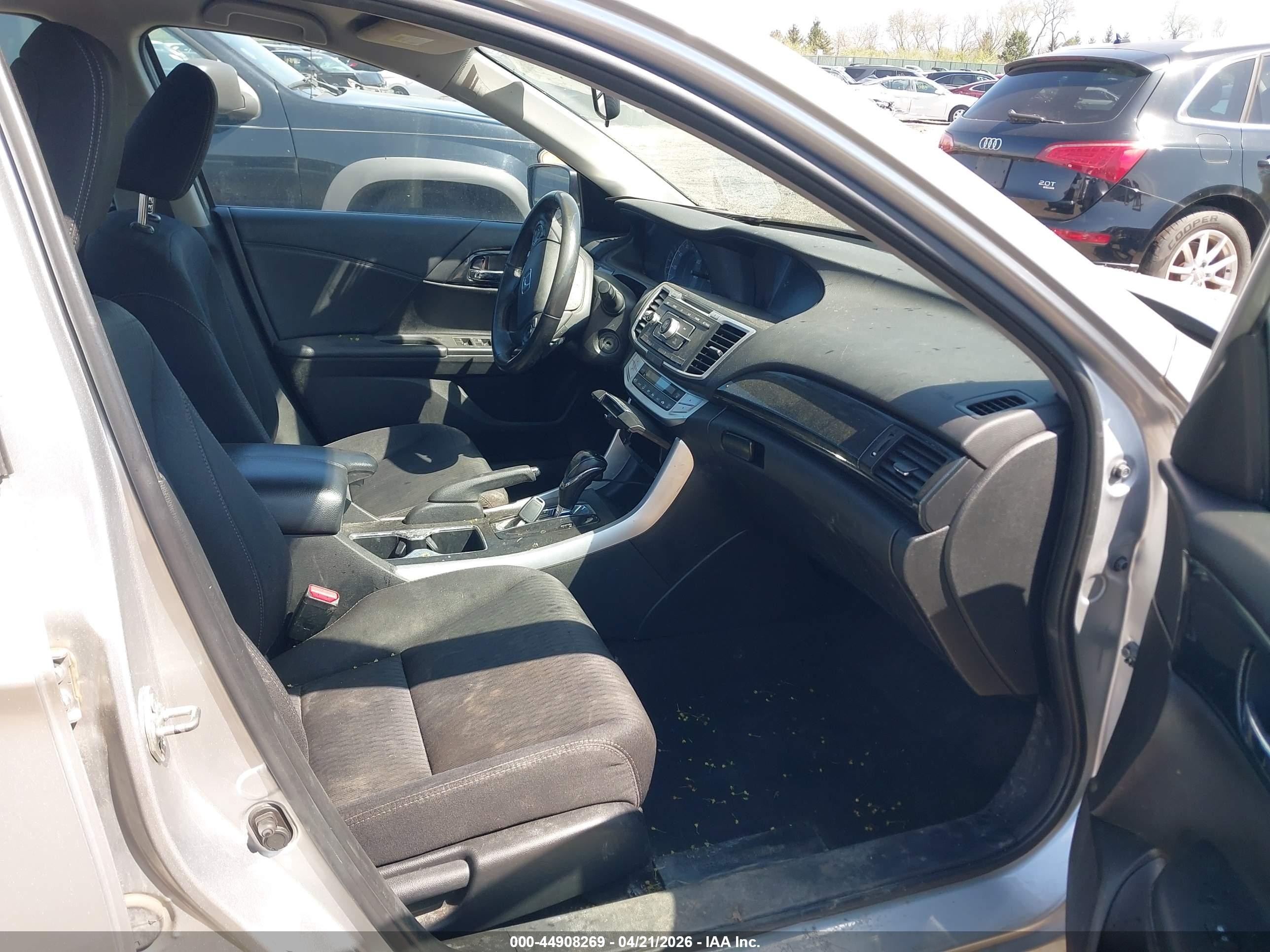2014 Honda Accord Sport Silver vin: 1HGCR2F54EA039680