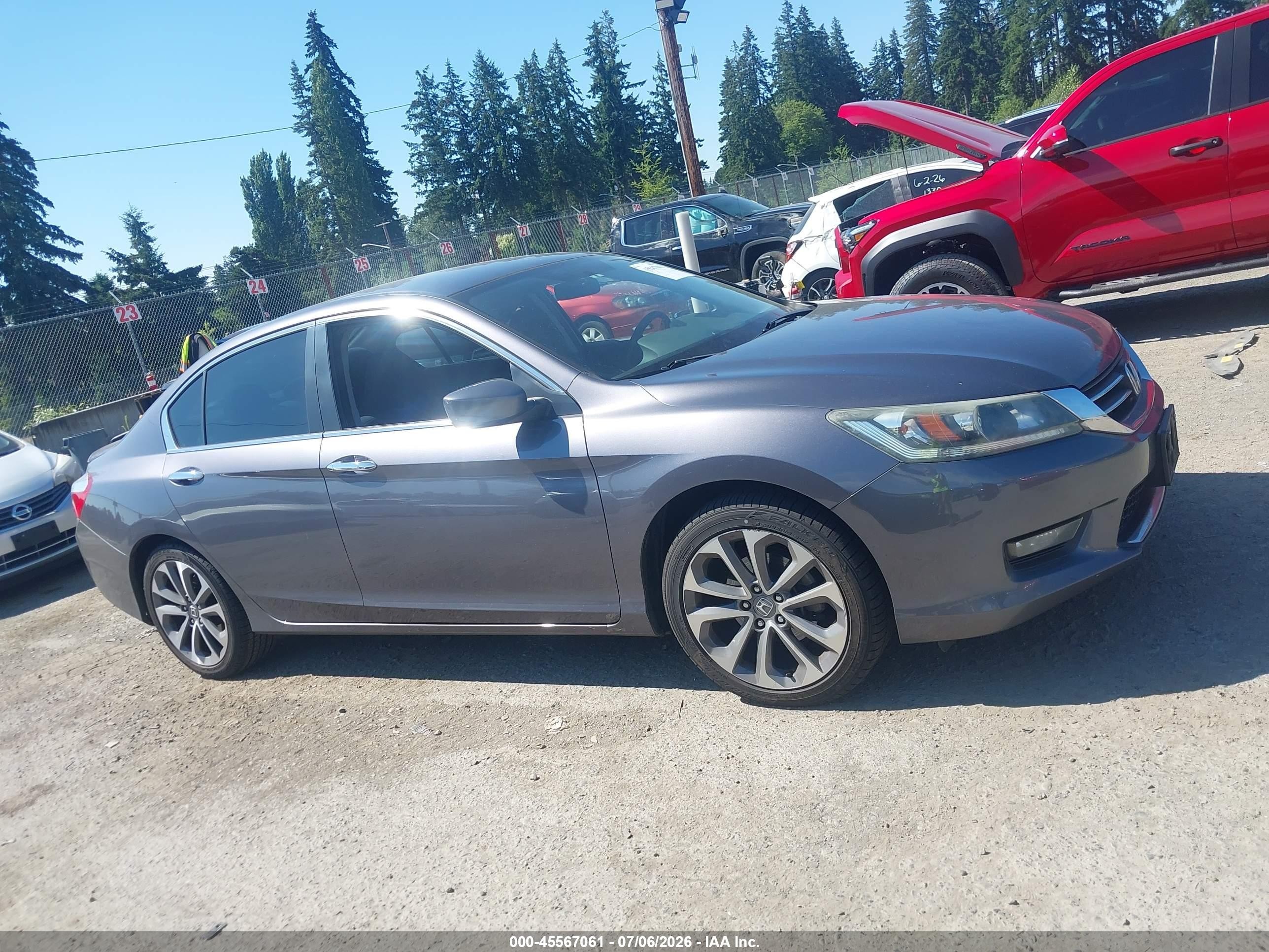 2015 Honda Accord Sport Gray vin: 1HGCR2F54FA023125