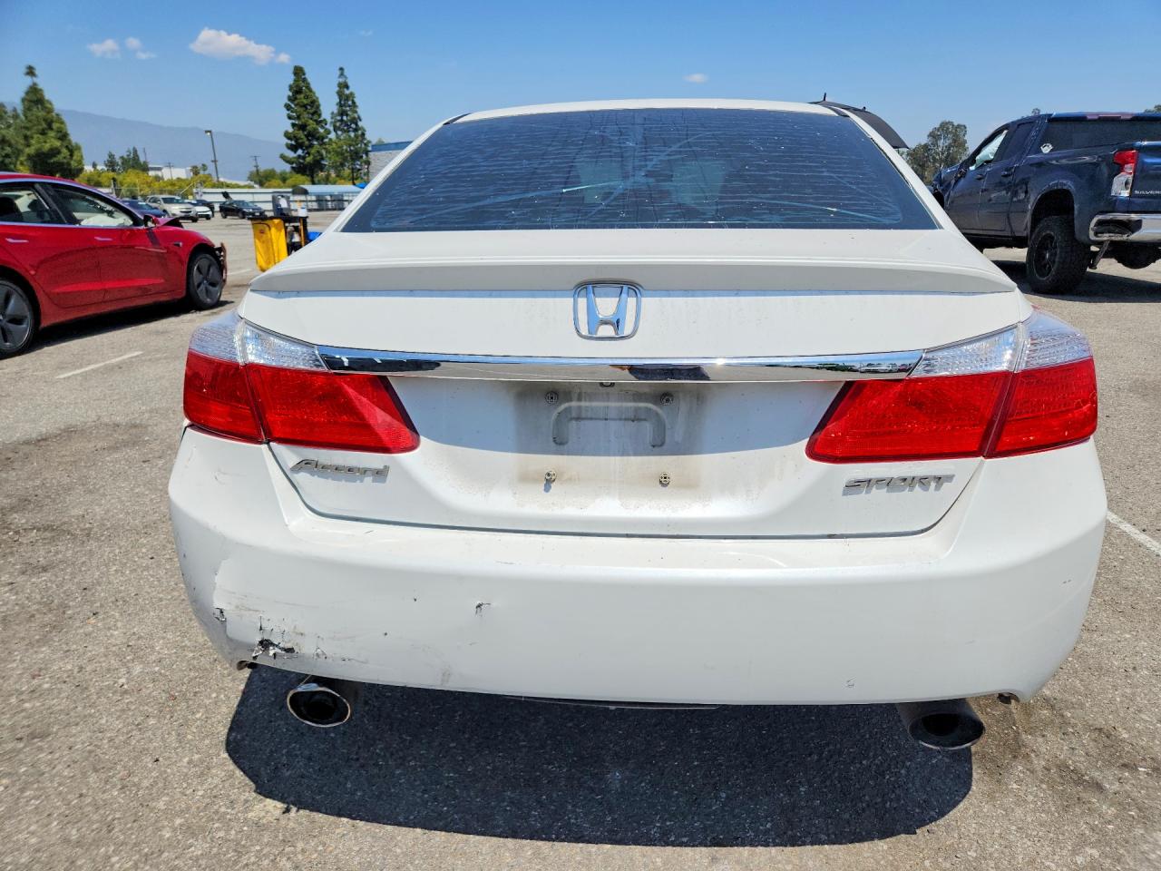 2015 Honda Accord Sport White vin: 1HGCR2F54FA063950