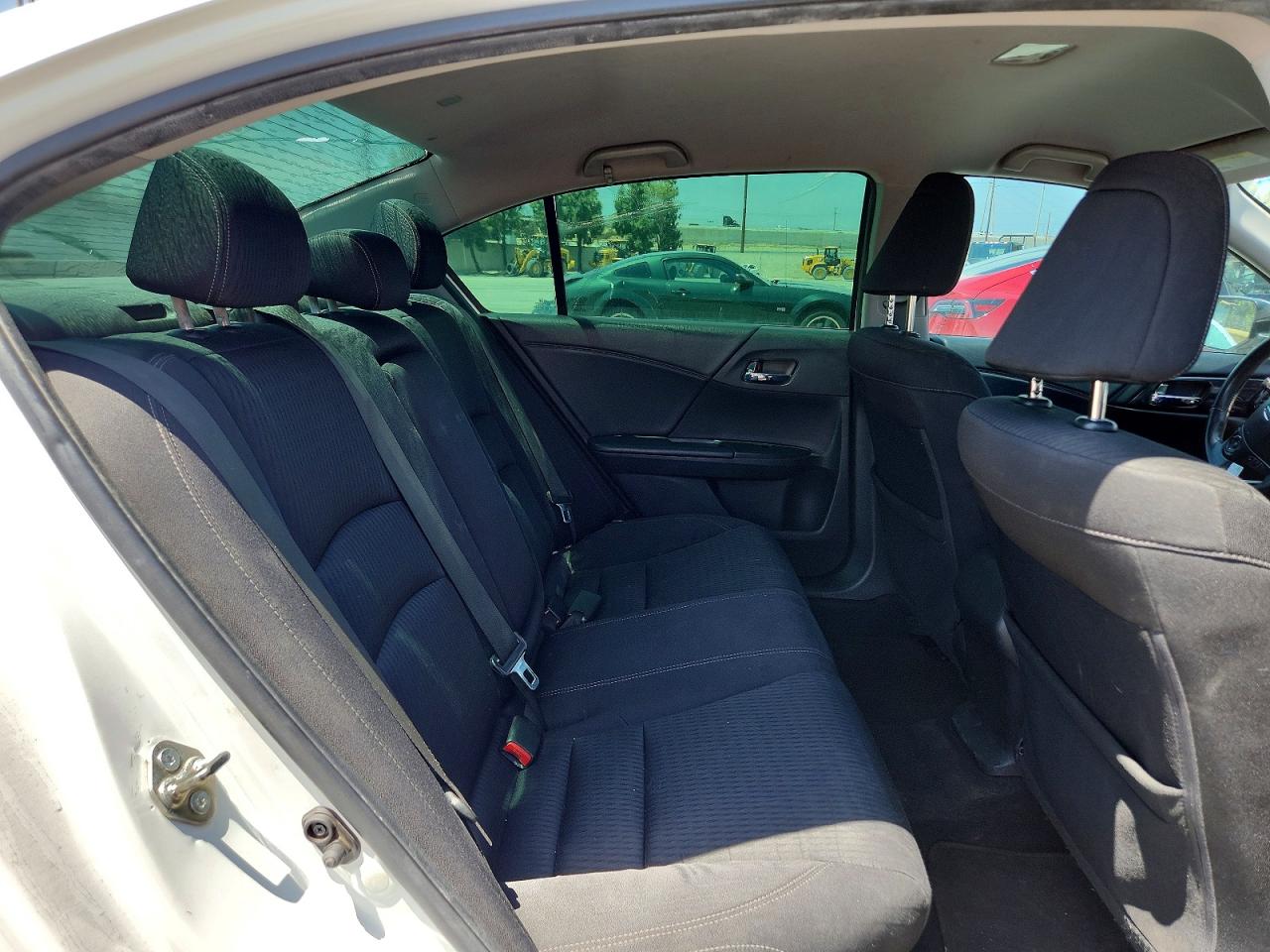 2015 Honda Accord Sport White vin: 1HGCR2F54FA063950
