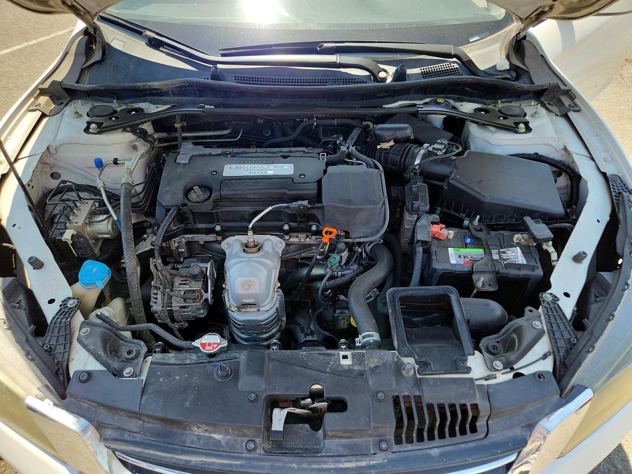 2015 Honda Accord Sport White vin: 1HGCR2F54FA063950