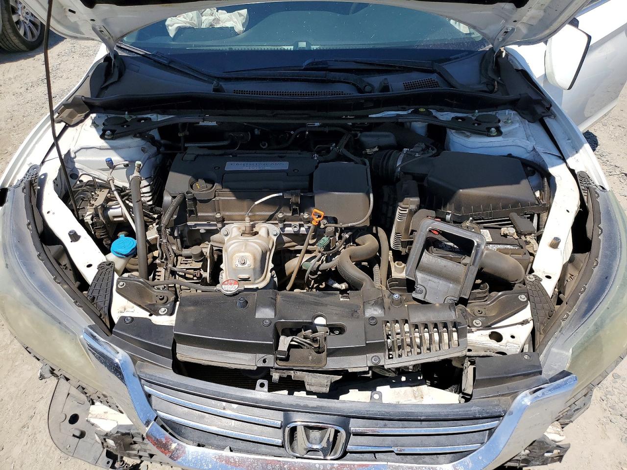 2015 Honda Accord Sport White vin: 1HGCR2F54FA115738