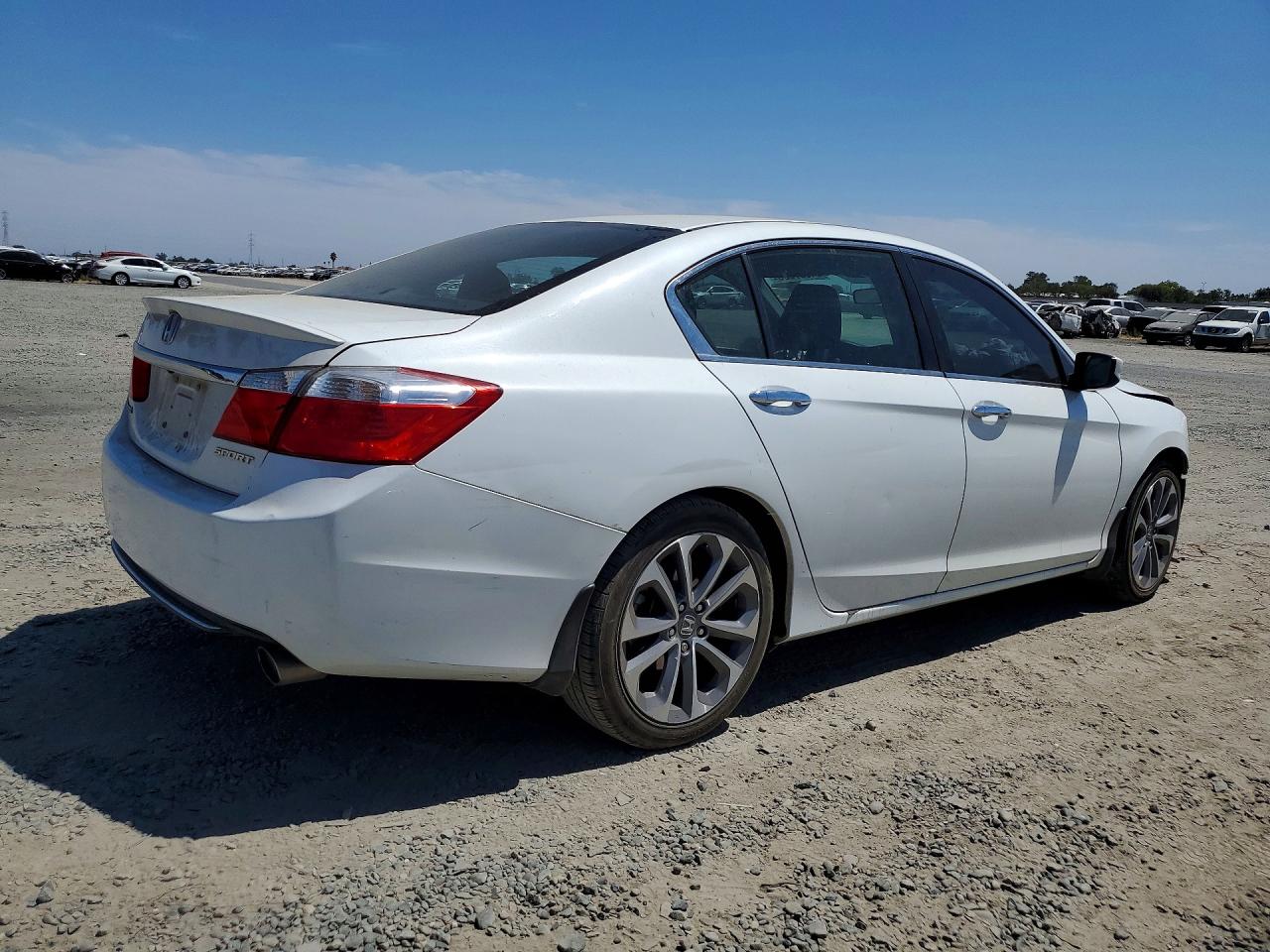 2015 Honda Accord Sport White vin: 1HGCR2F54FA115738
