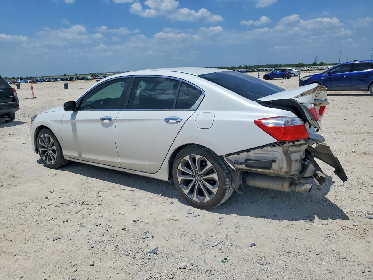 2015 Honda Accord Sport White vin: 1HGCR2F54FA136413