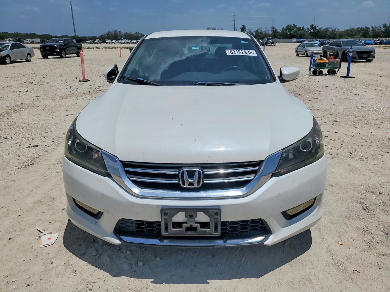 2015 Honda Accord Sport White vin: 1HGCR2F54FA136413