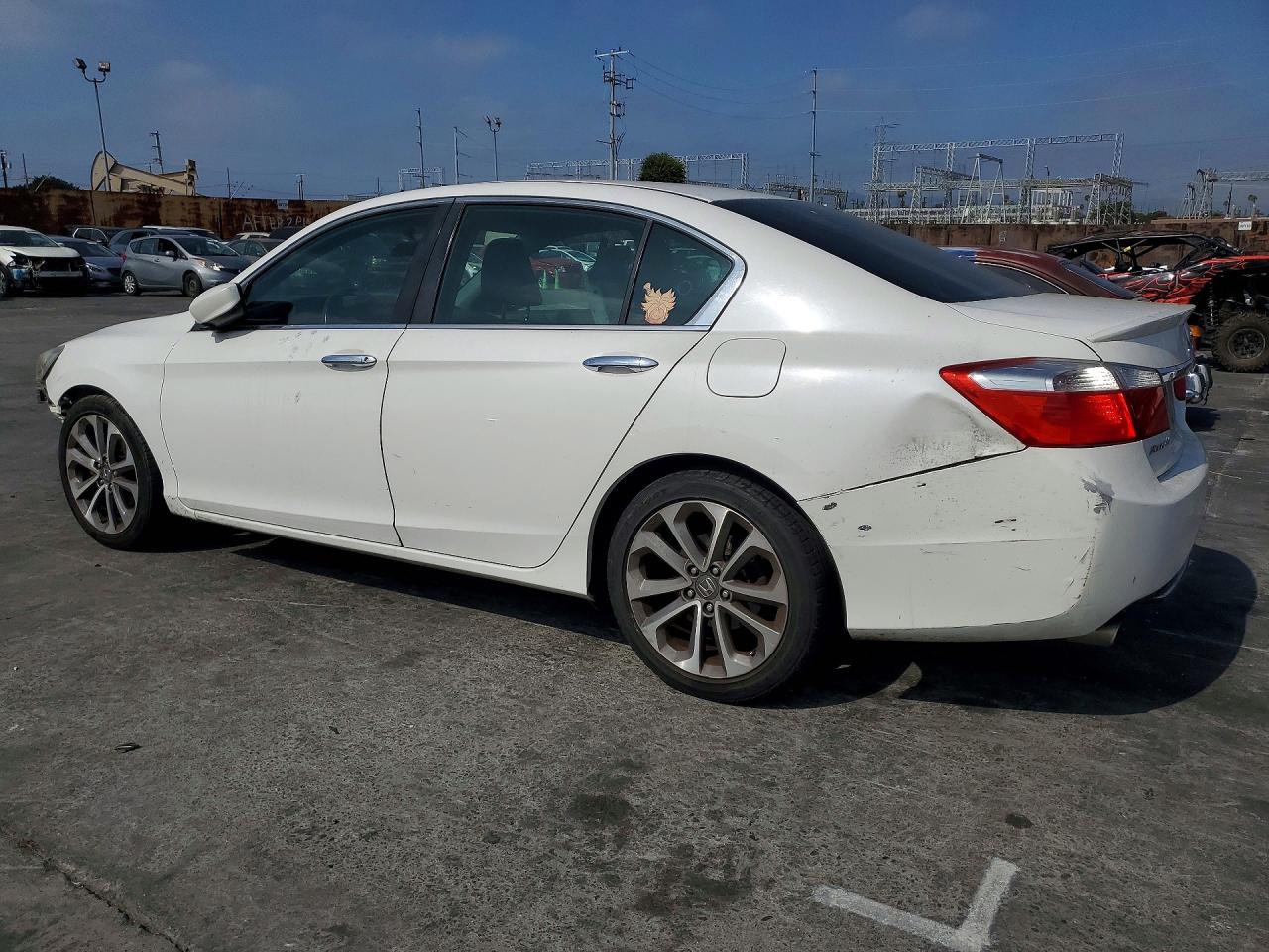 2015 Honda Accord Sport White vin: 1HGCR2F54FA137657