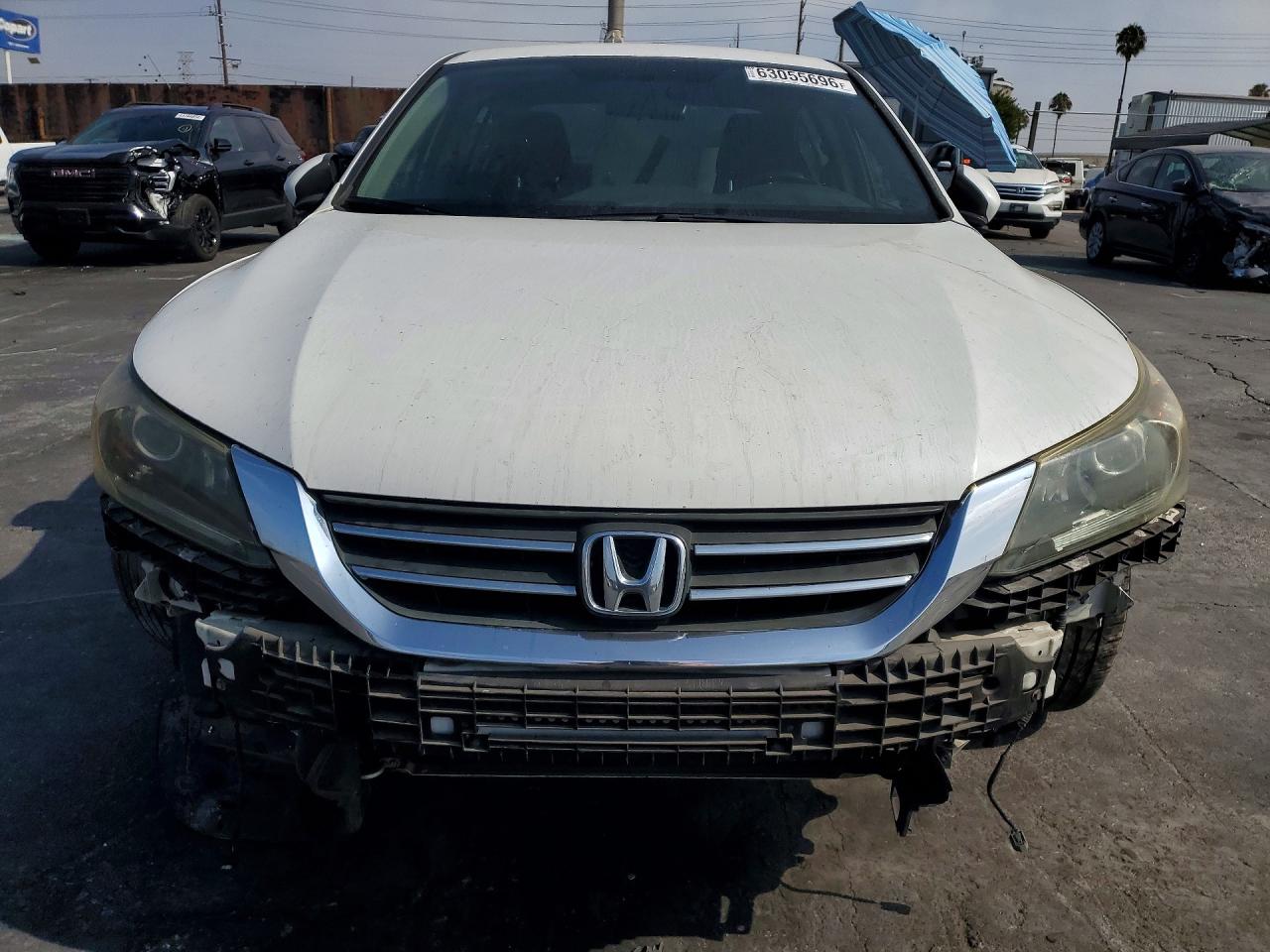 2015 Honda Accord Sport White vin: 1HGCR2F54FA137657