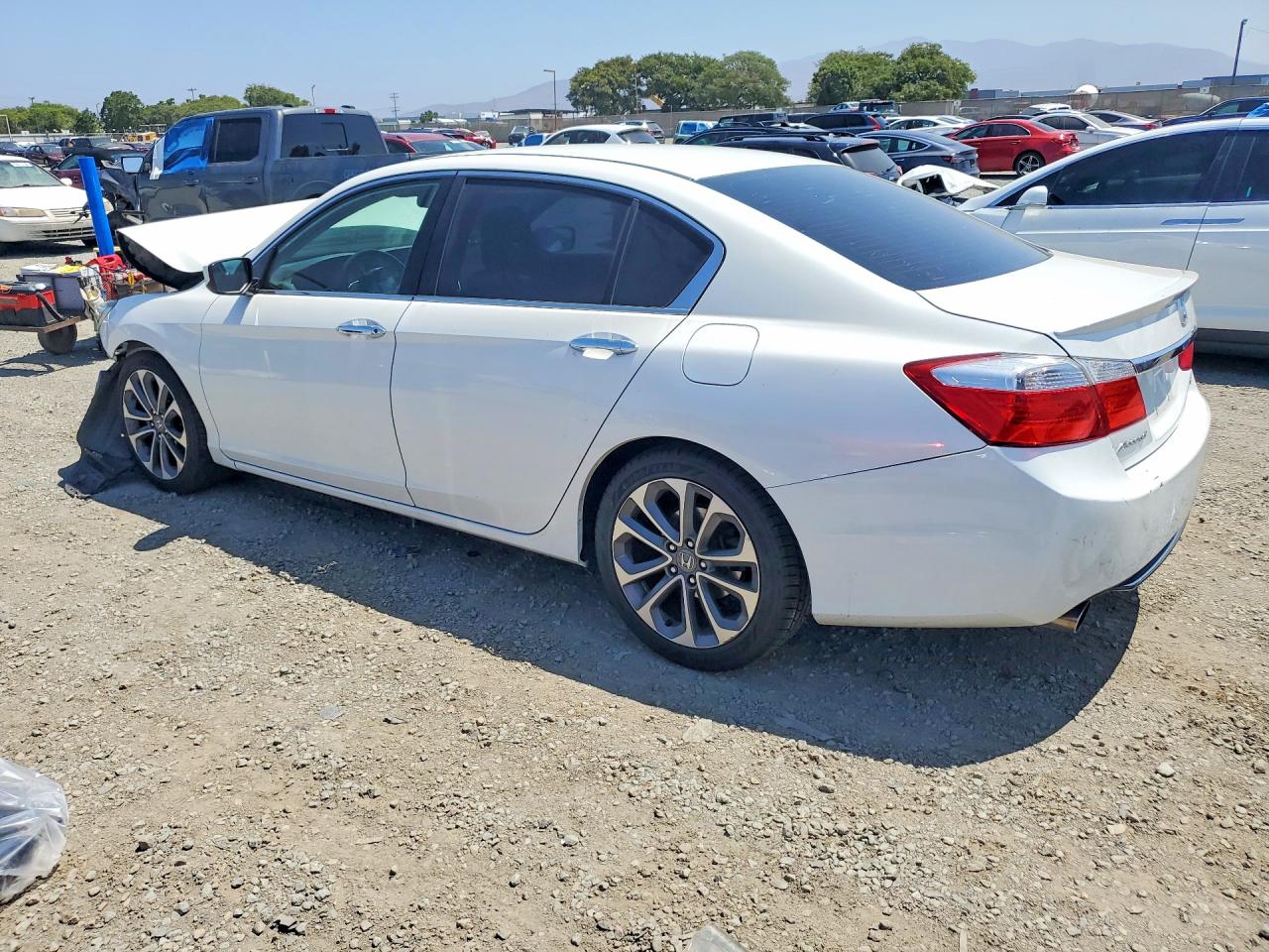 2015 Honda Accord Sport White vin: 1HGCR2F54FA200370