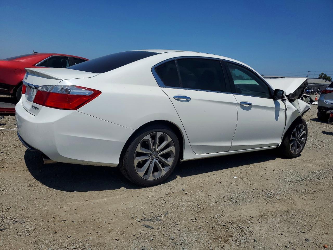 2015 Honda Accord Sport White vin: 1HGCR2F54FA200370