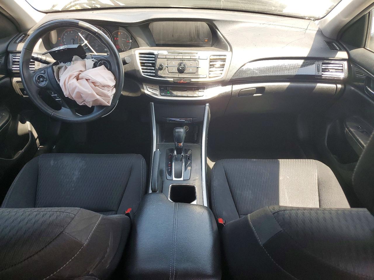 2015 Honda Accord Sport White vin: 1HGCR2F54FA200370