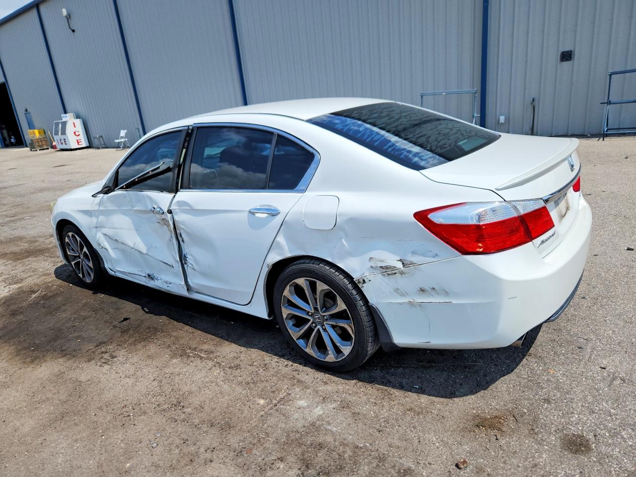 2015 Honda Accord Sport White vin: 1HGCR2F54FA207058