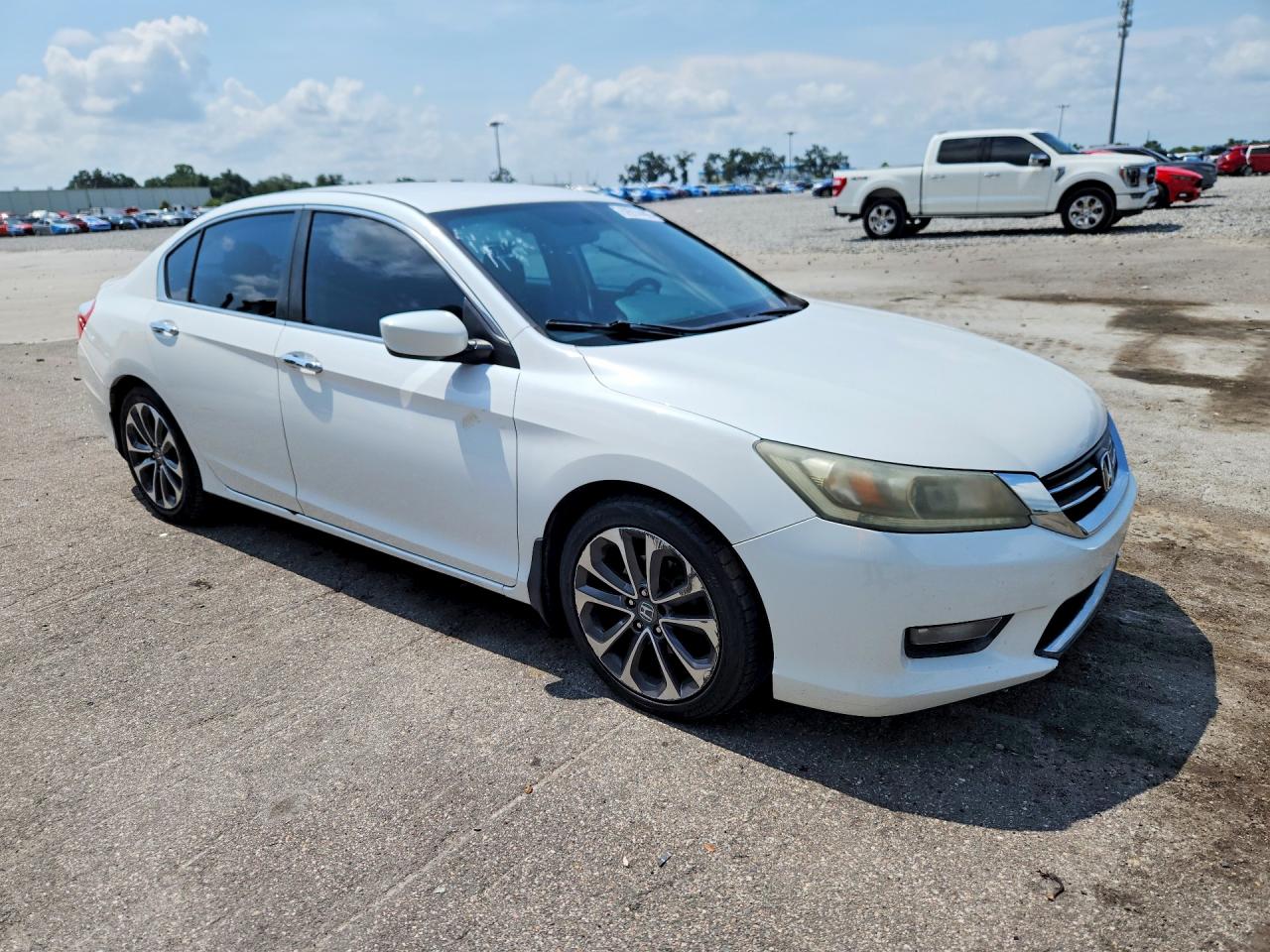 2015 Honda Accord Sport White vin: 1HGCR2F54FA207058