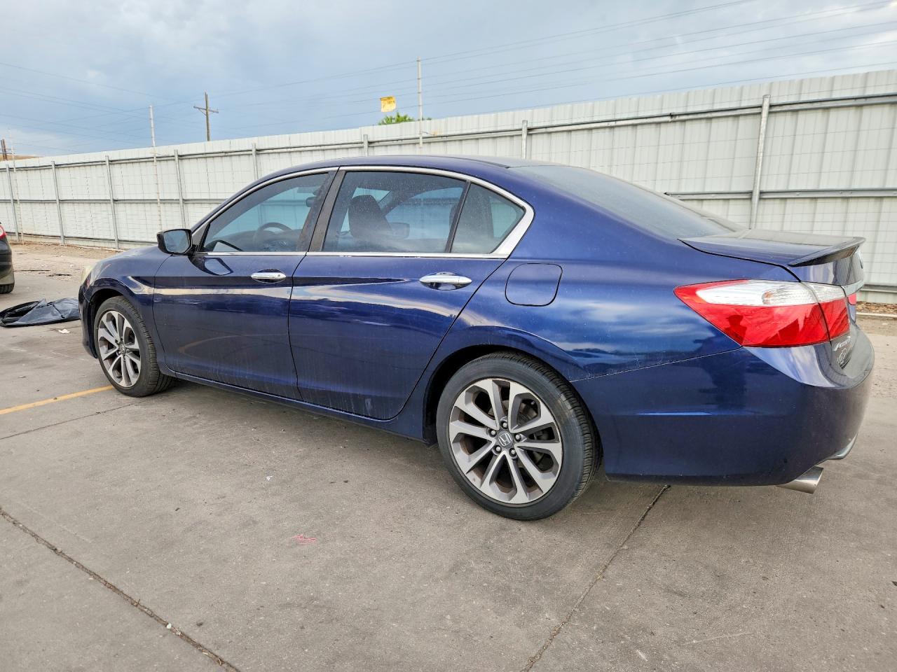2015 Honda Accord Sport Blue vin: 1HGCR2F54FA249195