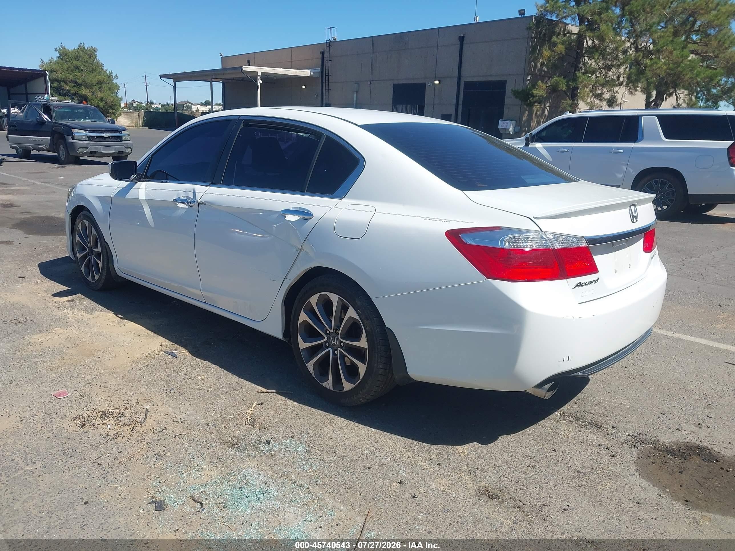 2015 Honda Accord Sport White vin: 1HGCR2F54FA264635