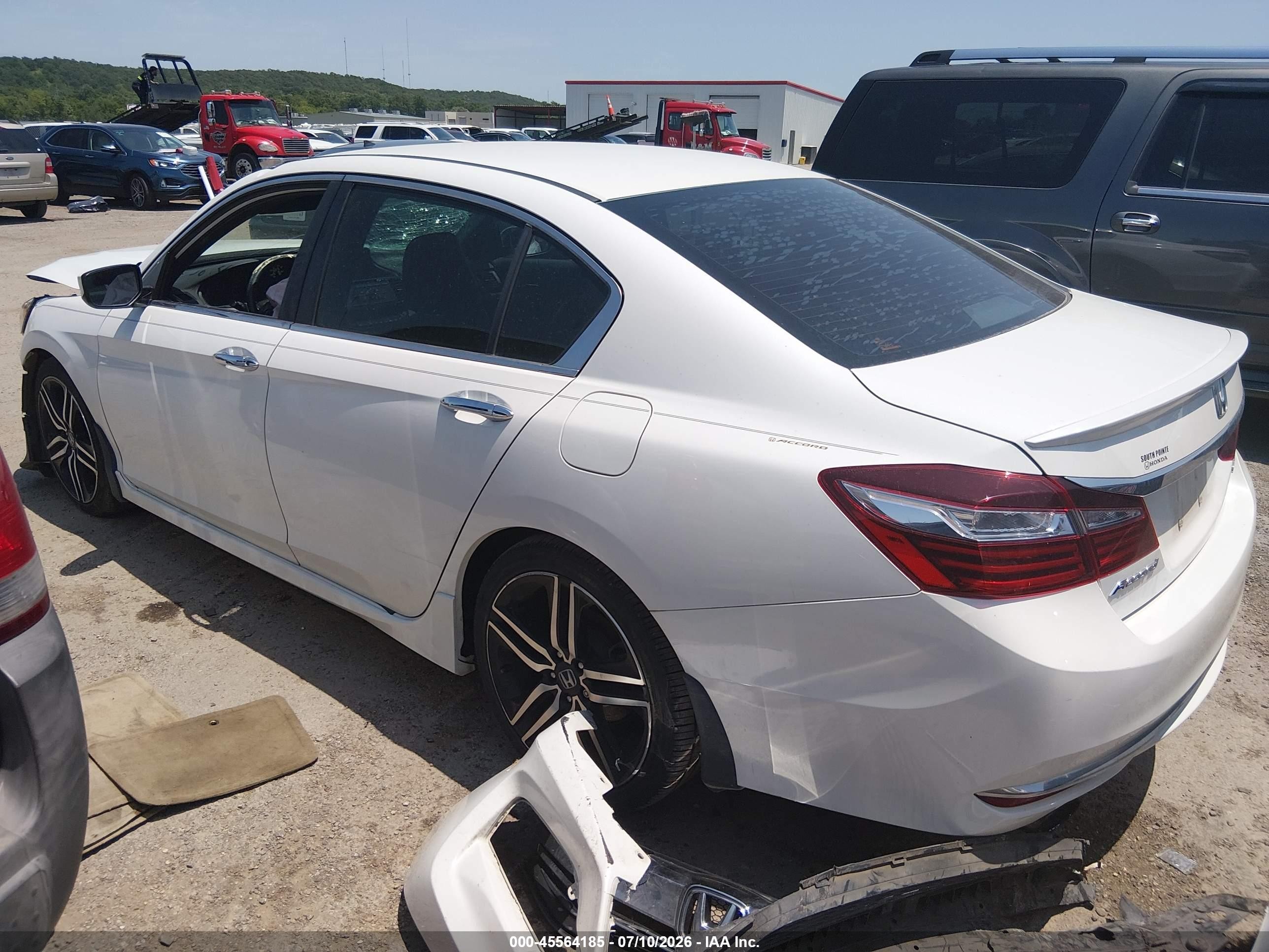 2017 Honda Accord Sport White vin: 1HGCR2F54HA187266