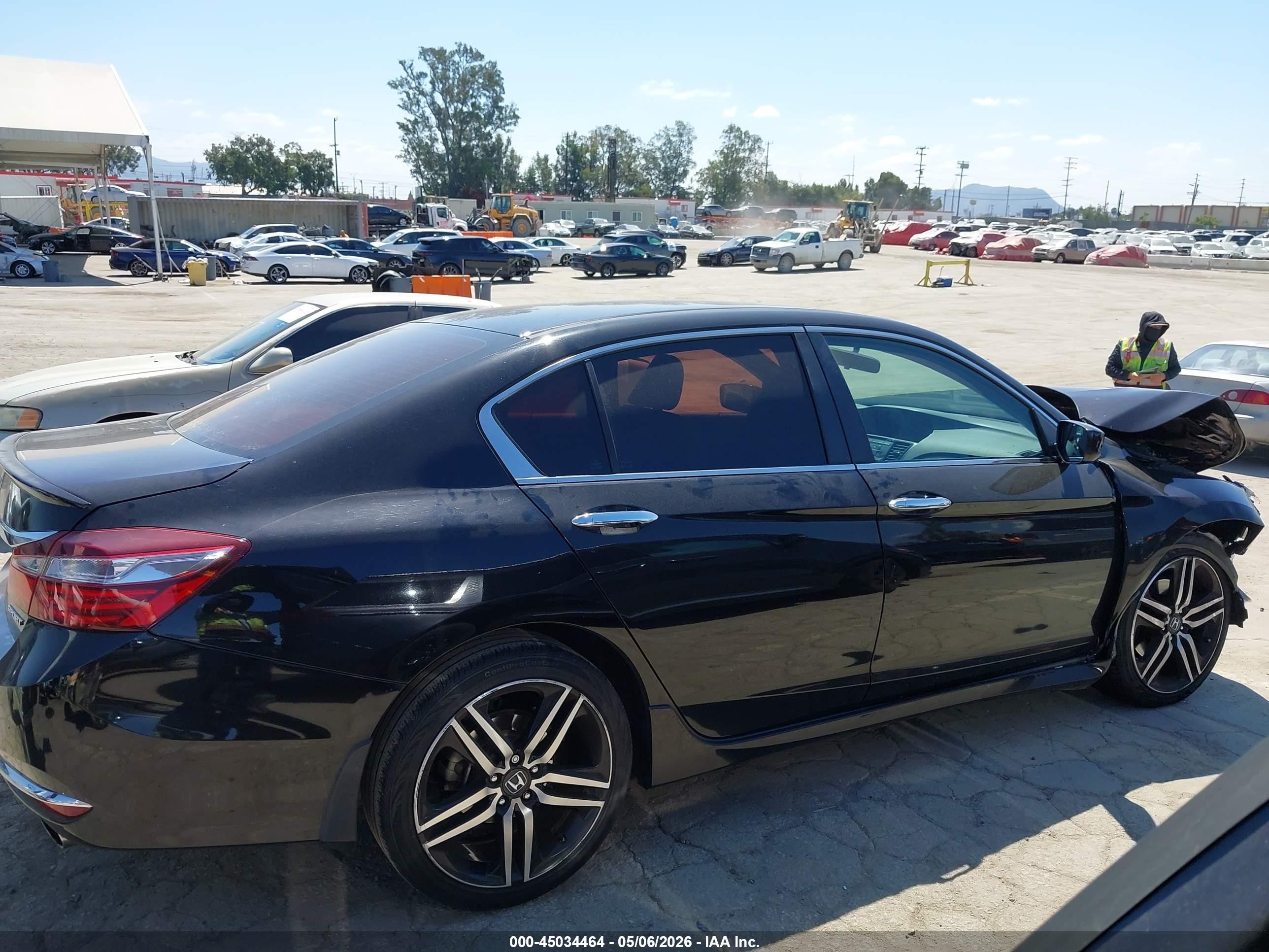 2017 Honda Accord Sport Черный vin: 1HGCR2F54HA279512