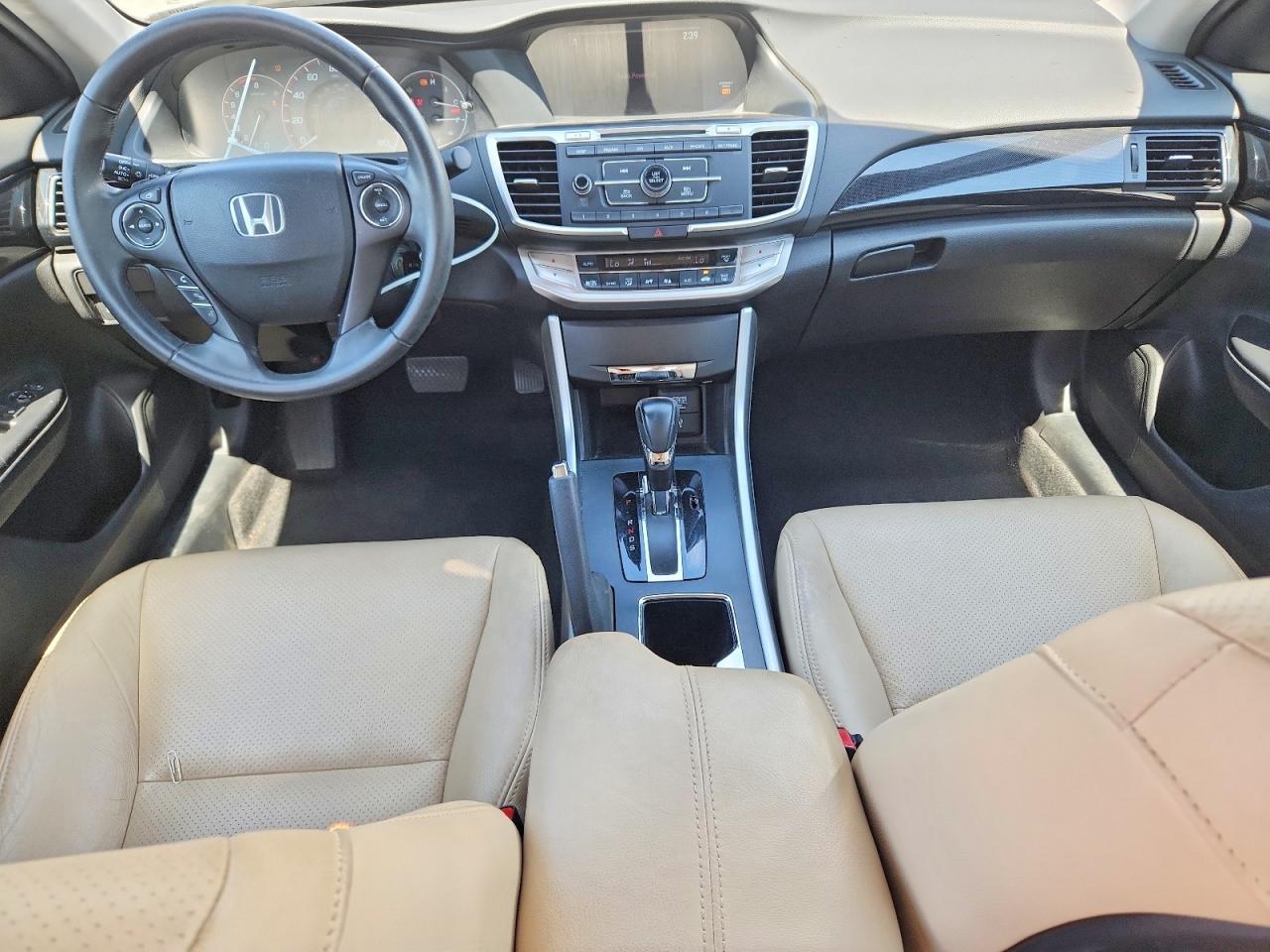 2013 Honda Accord Sport Cream vin: 1HGCR2F55DA085713