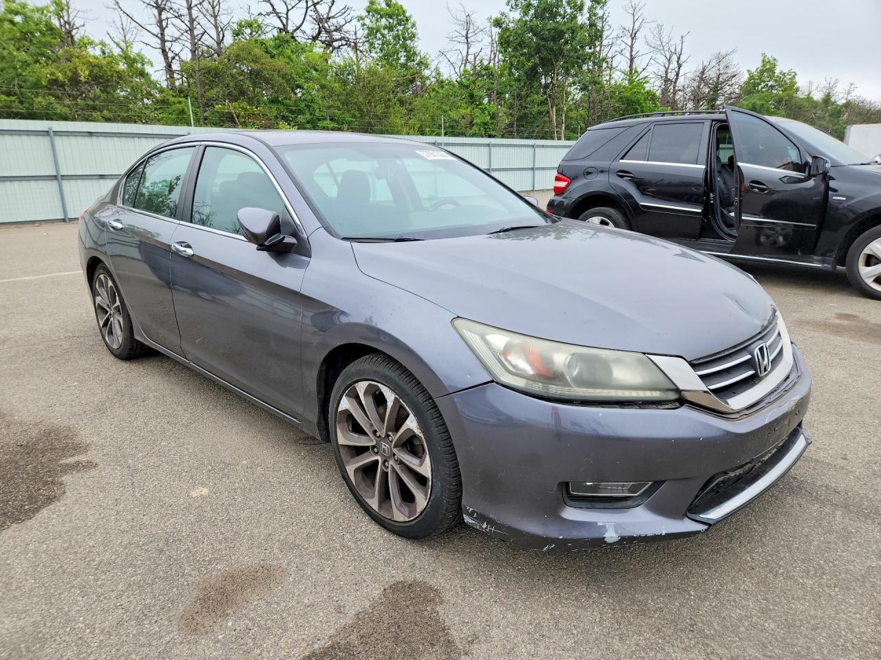 2013 Honda Accord Sport Gray vin: 1HGCR2F55DA150480