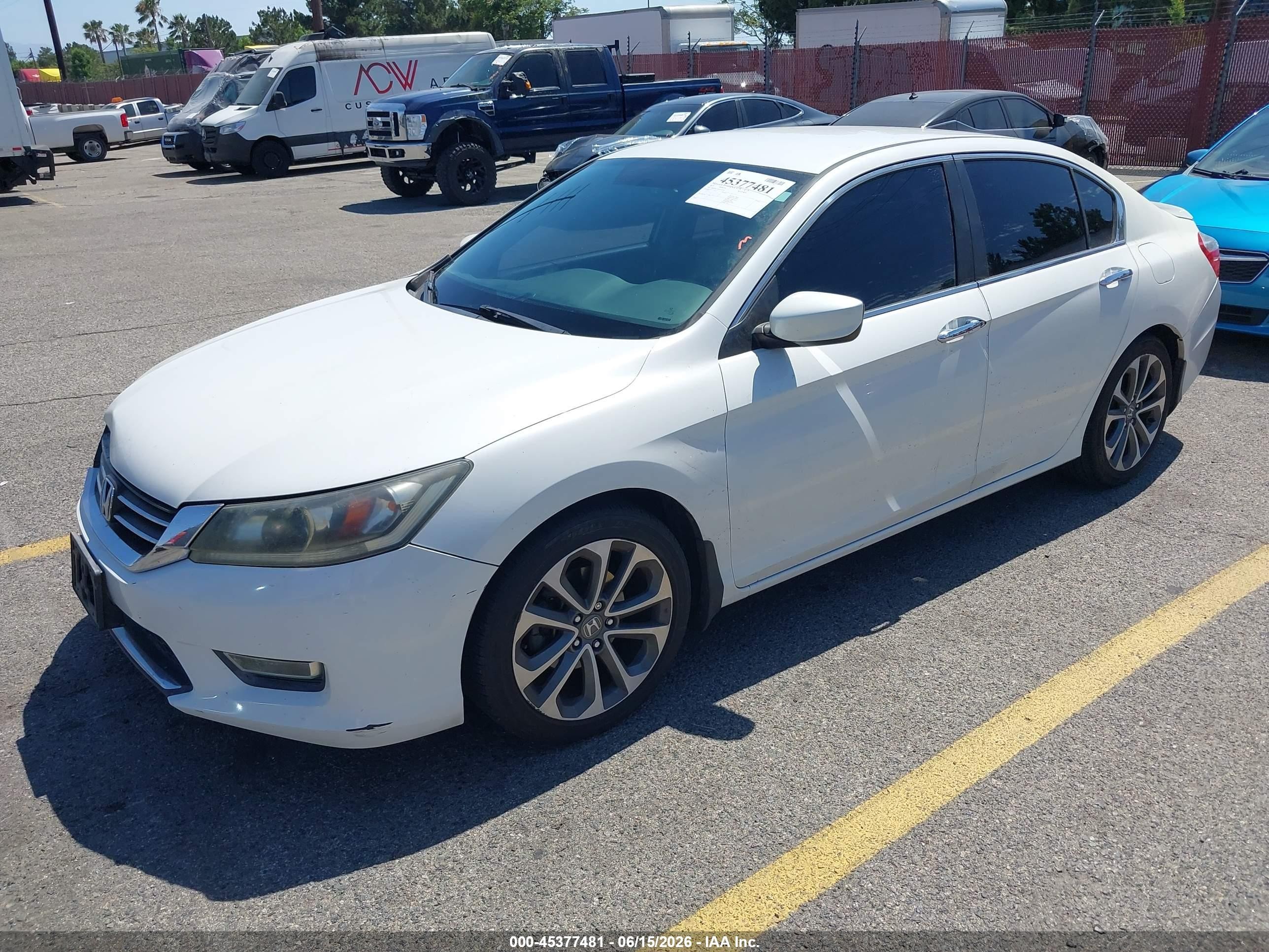2013 Honda Accord Sport White vin: 1HGCR2F55DA162273