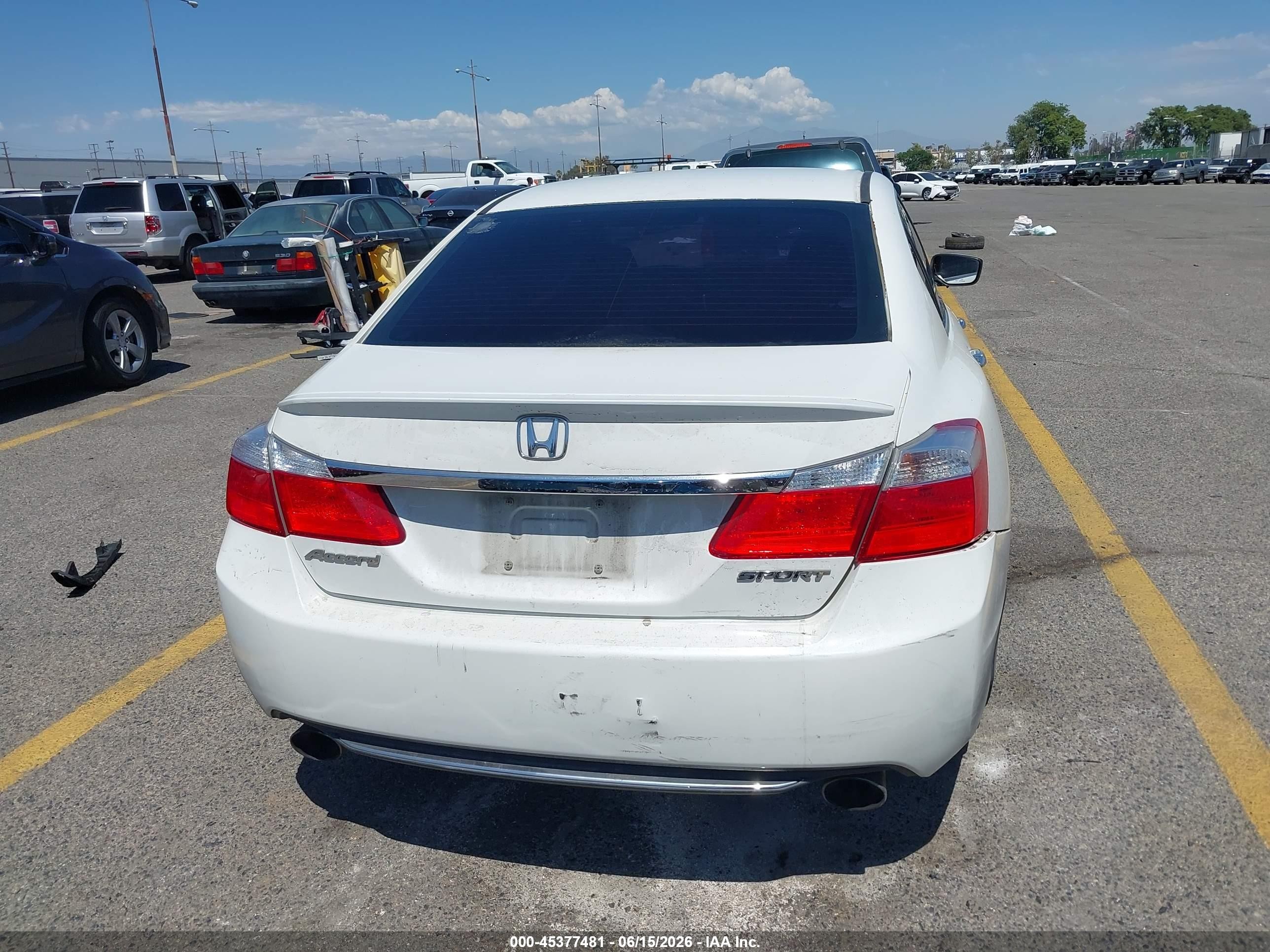 2013 Honda Accord Sport White vin: 1HGCR2F55DA162273