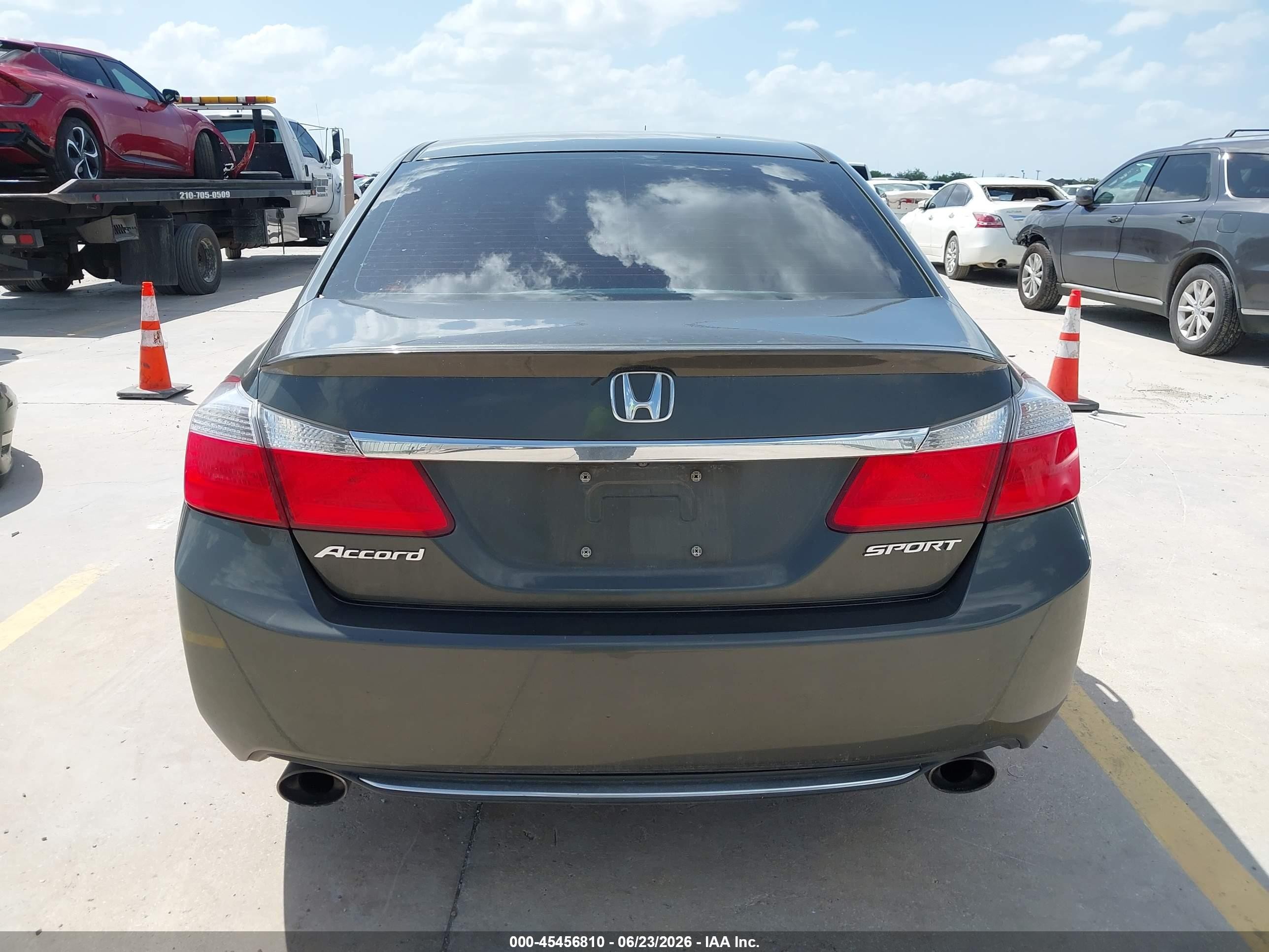 2013 Honda Accord Sport Gray vin: 1HGCR2F55DA226439