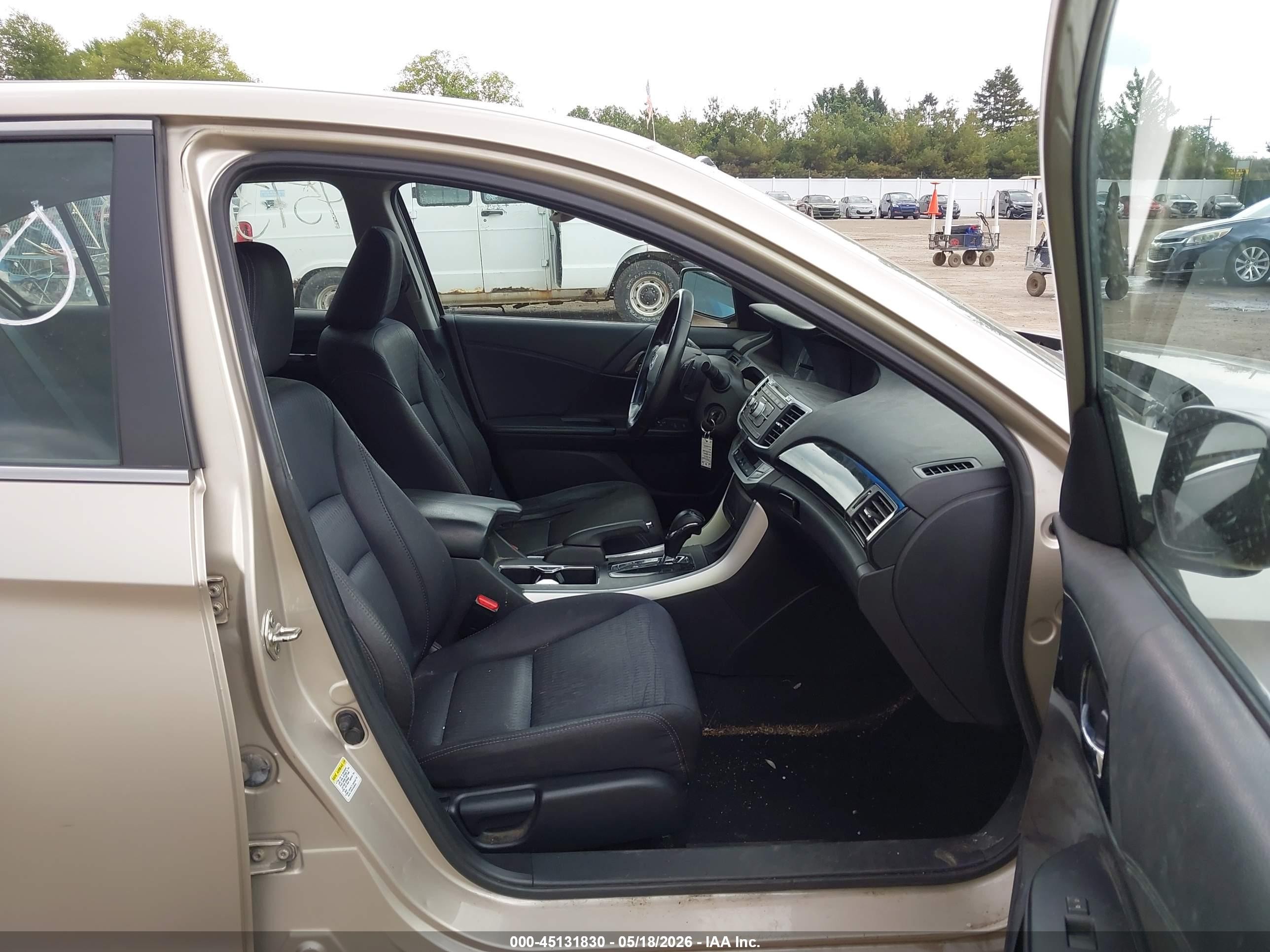 2013 Honda Accord Sport Champagne vin: 1HGCR2F55DA267265