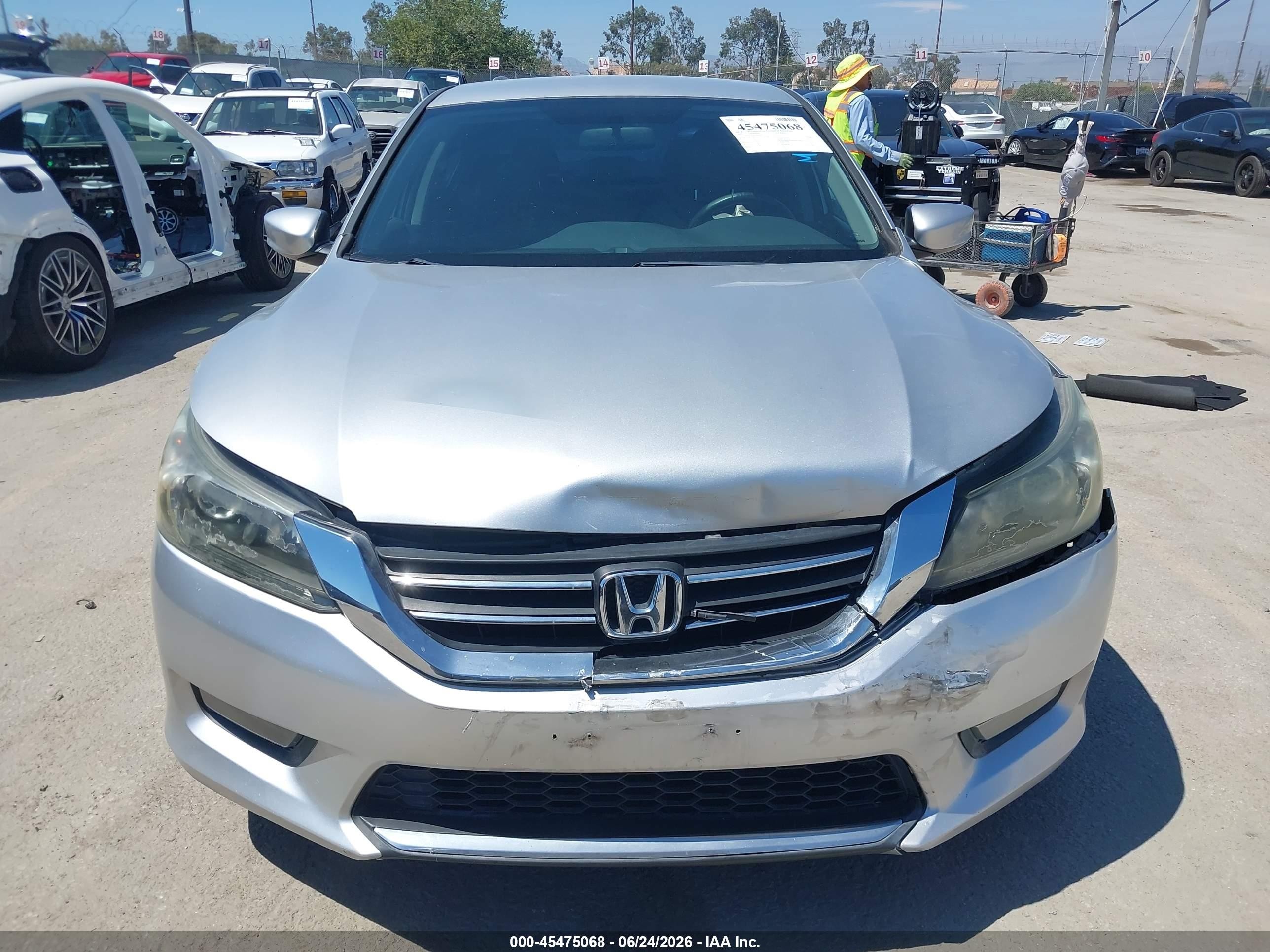 2014 Honda Accord Sport Silver vin: 1HGCR2F55EA009121
