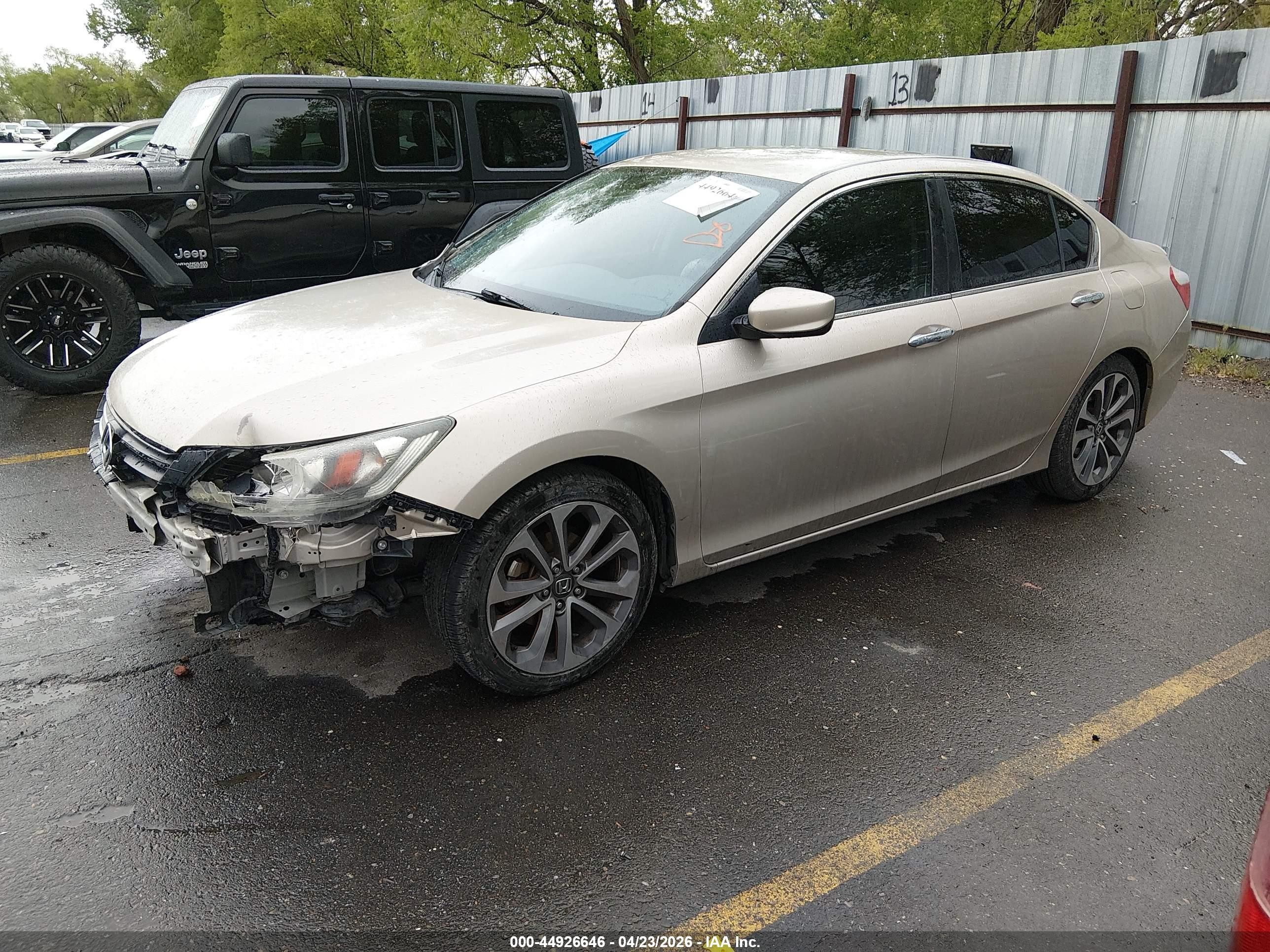 2014 Honda Accord Sport Beige vin: 1HGCR2F55EA079377