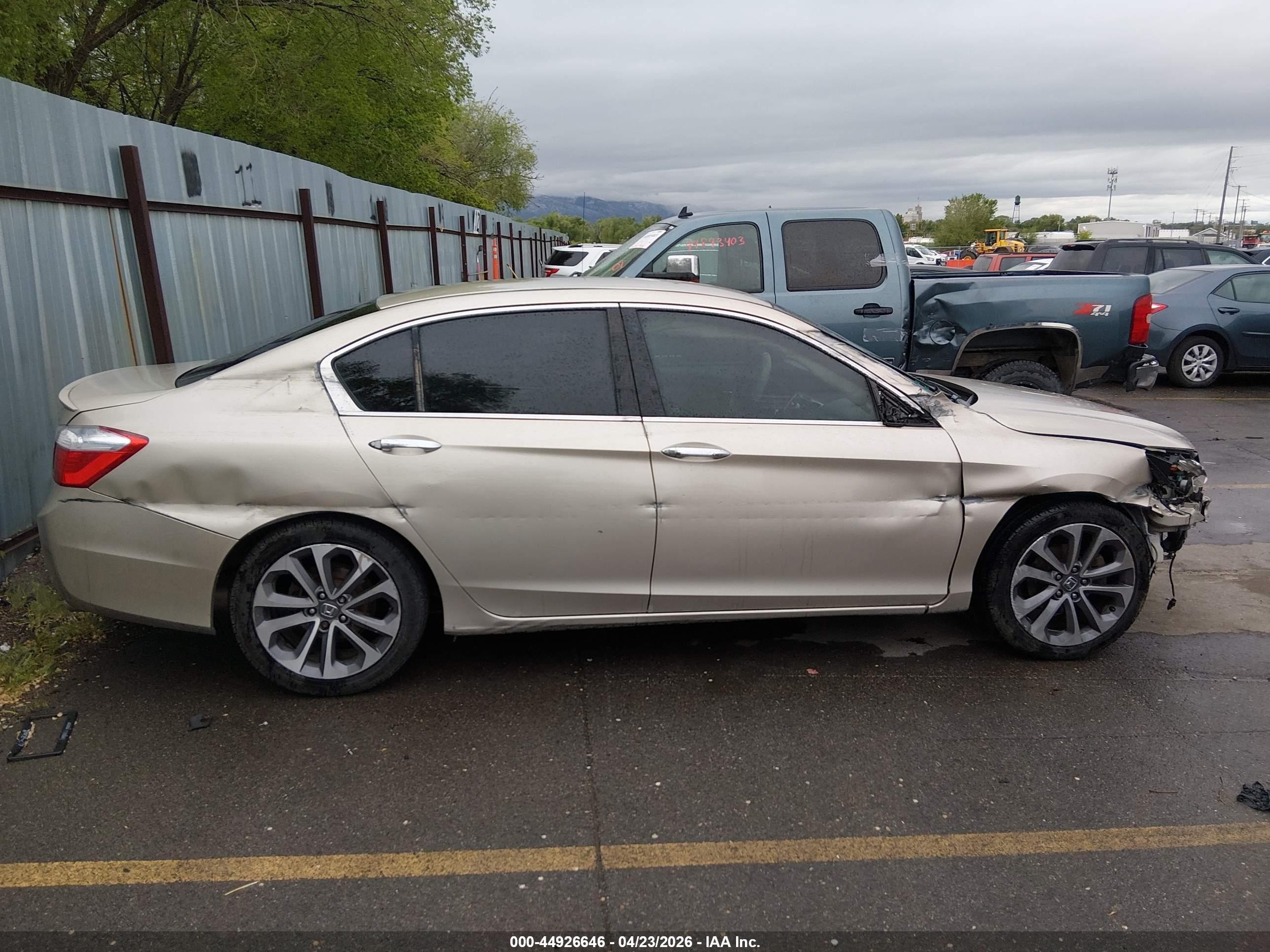 2014 Honda Accord Sport Beige vin: 1HGCR2F55EA079377