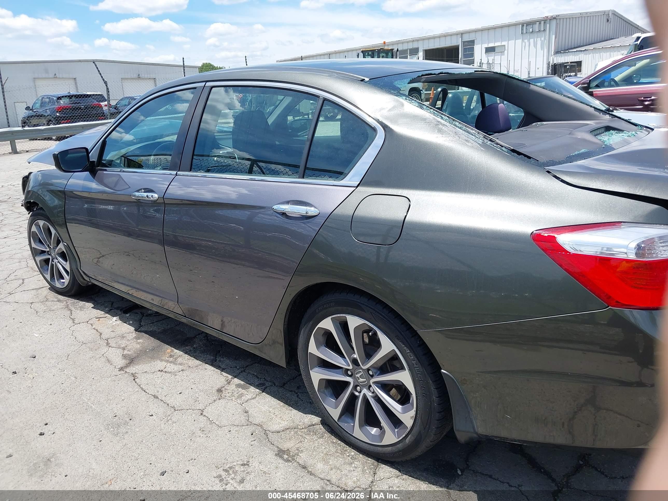 2015 Honda Accord Sport Gray vin: 1HGCR2F55FA023988