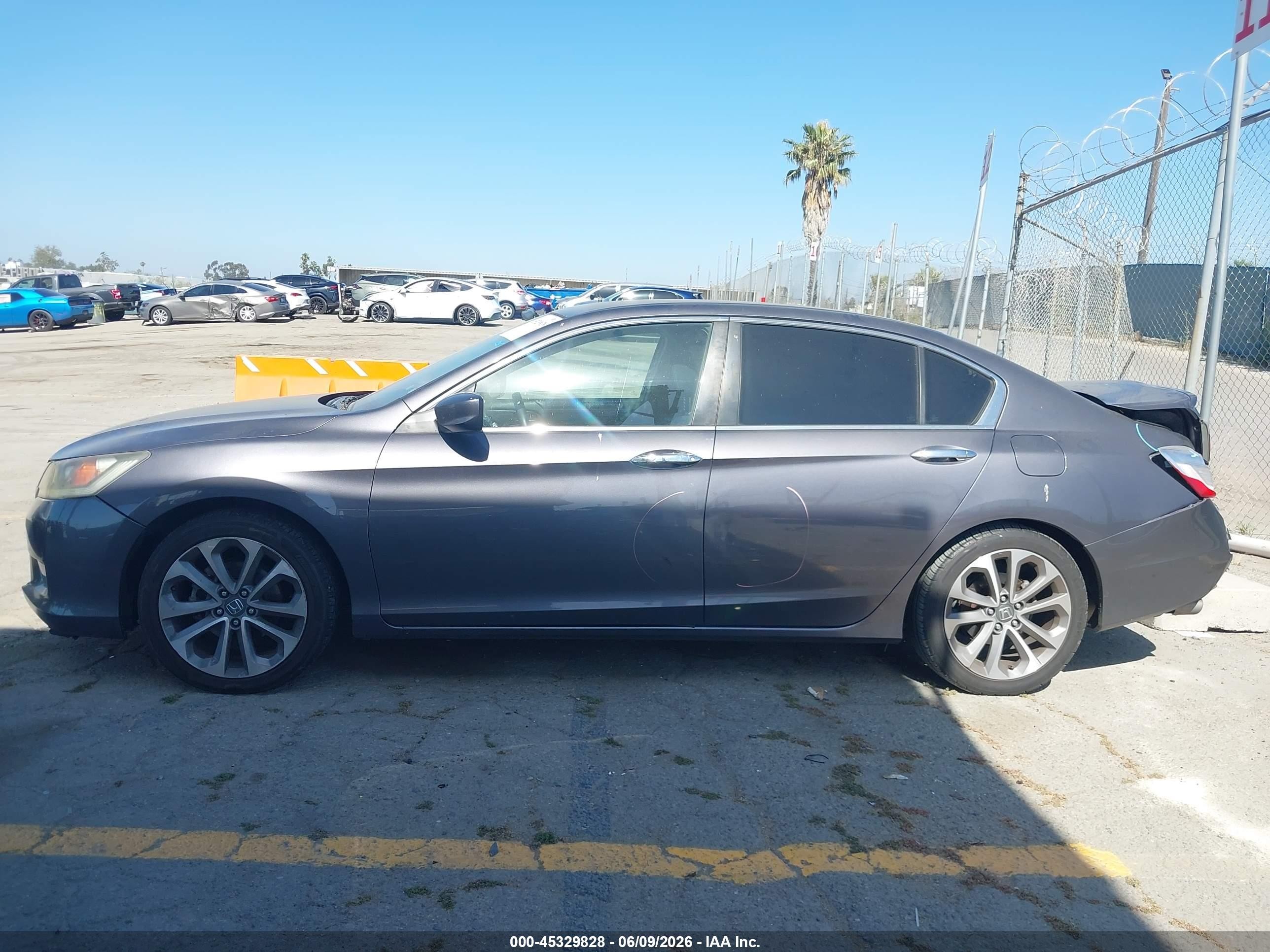 2015 Honda Accord Sport Gray vin: 1HGCR2F55FA100584