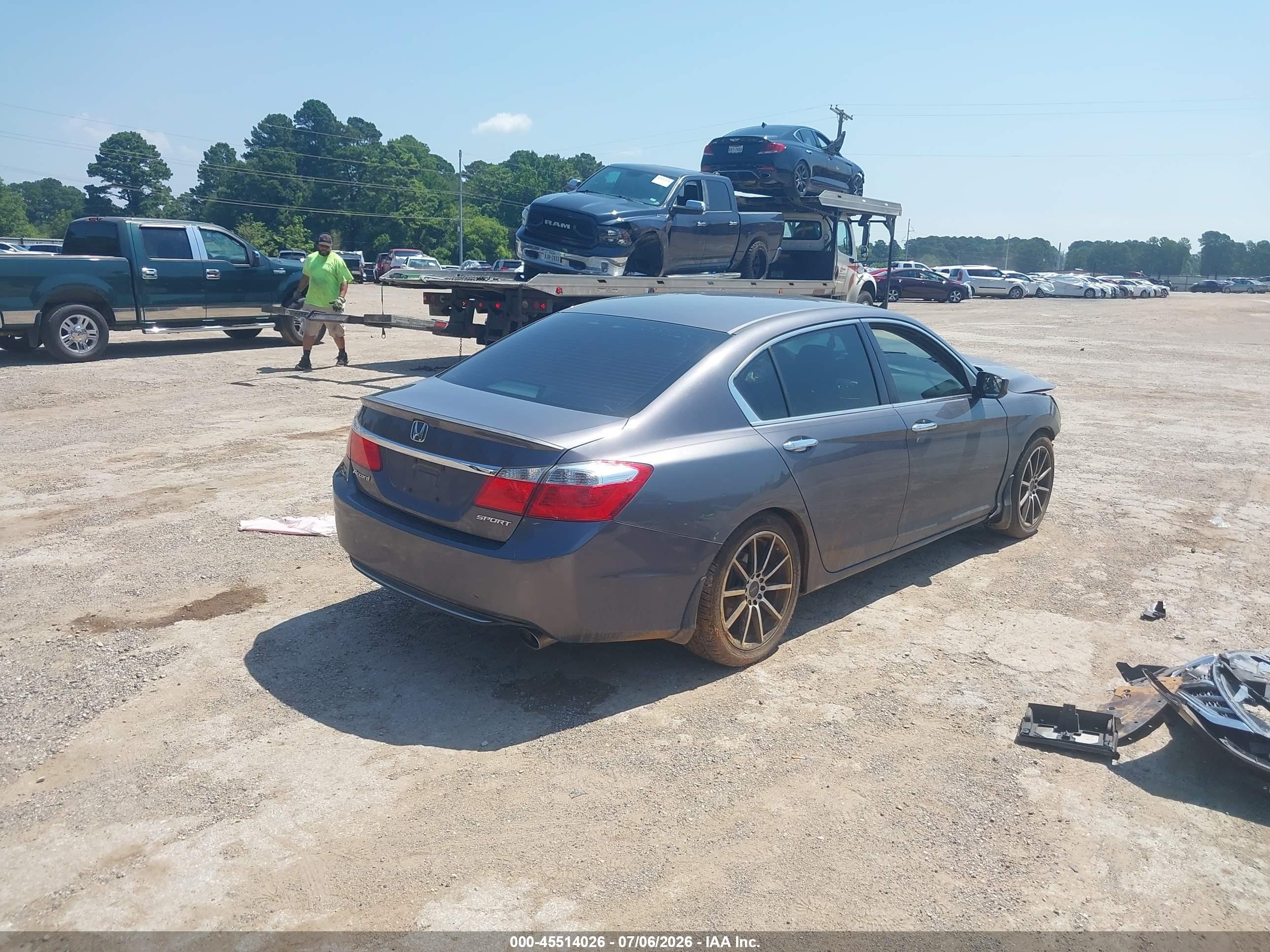 2015 Honda Accord Sport Gray vin: 1HGCR2F55FA117305