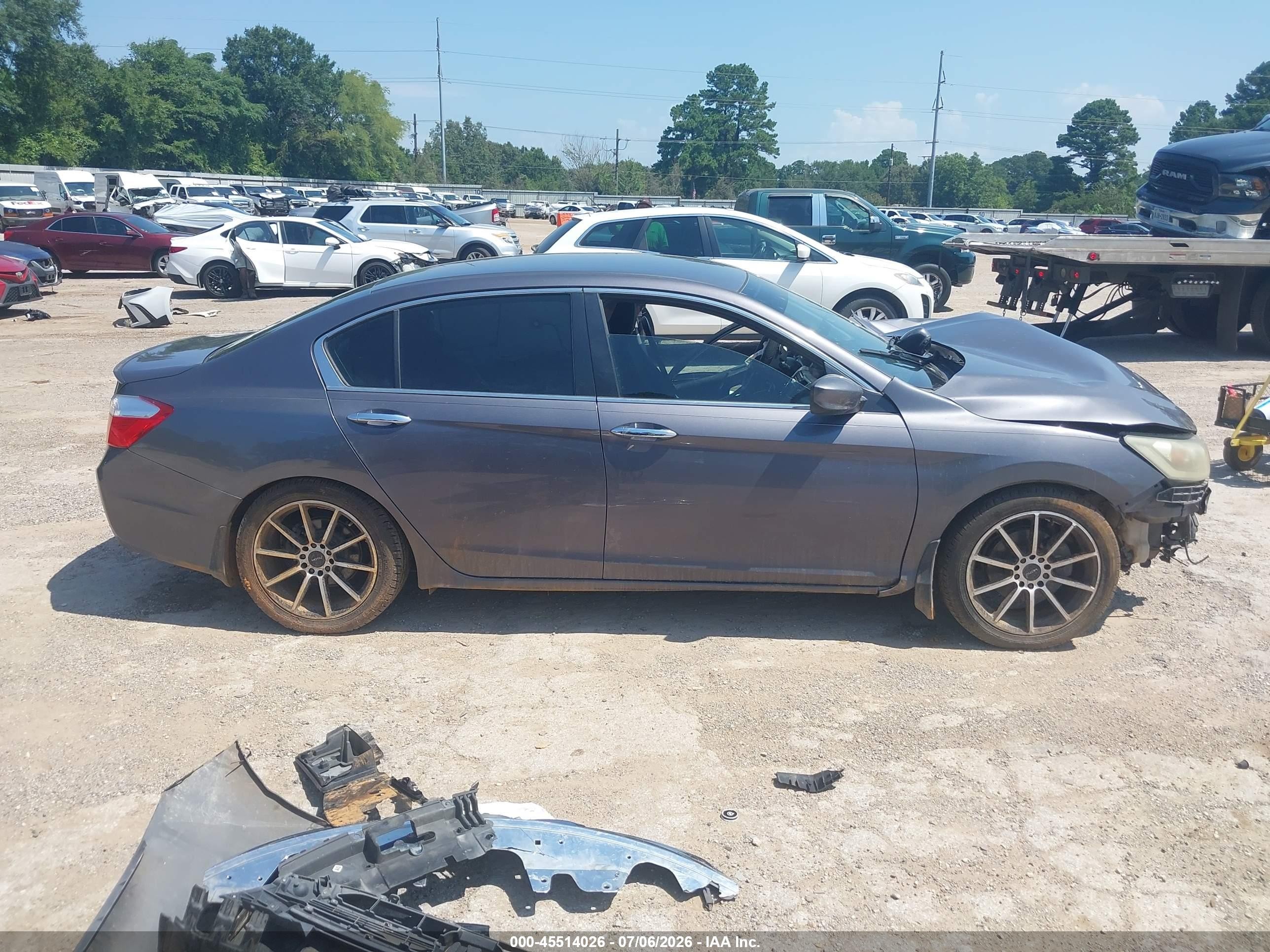 2015 Honda Accord Sport Gray vin: 1HGCR2F55FA117305