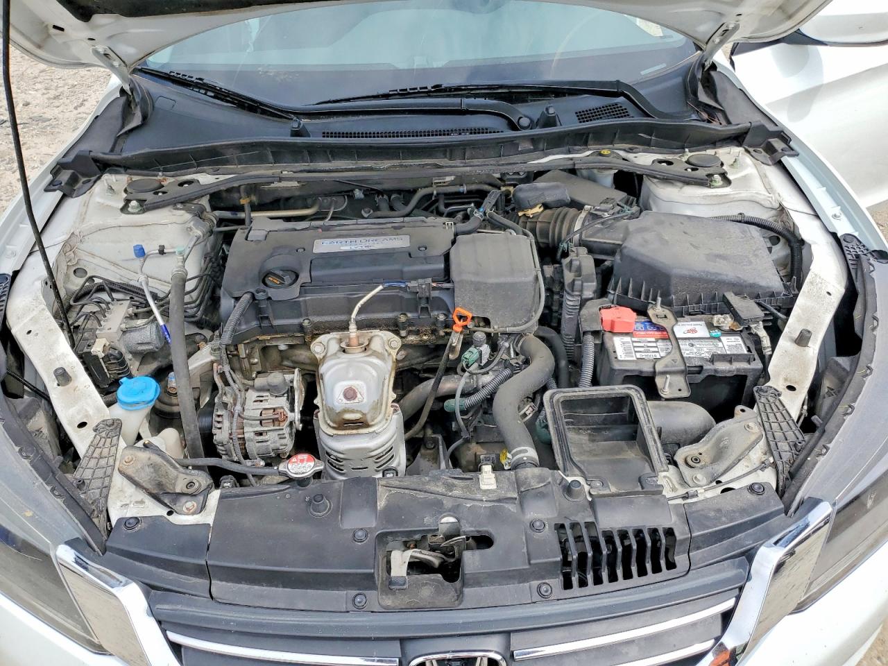 2015 Honda Accord Sport White vin: 1HGCR2F55FA134217