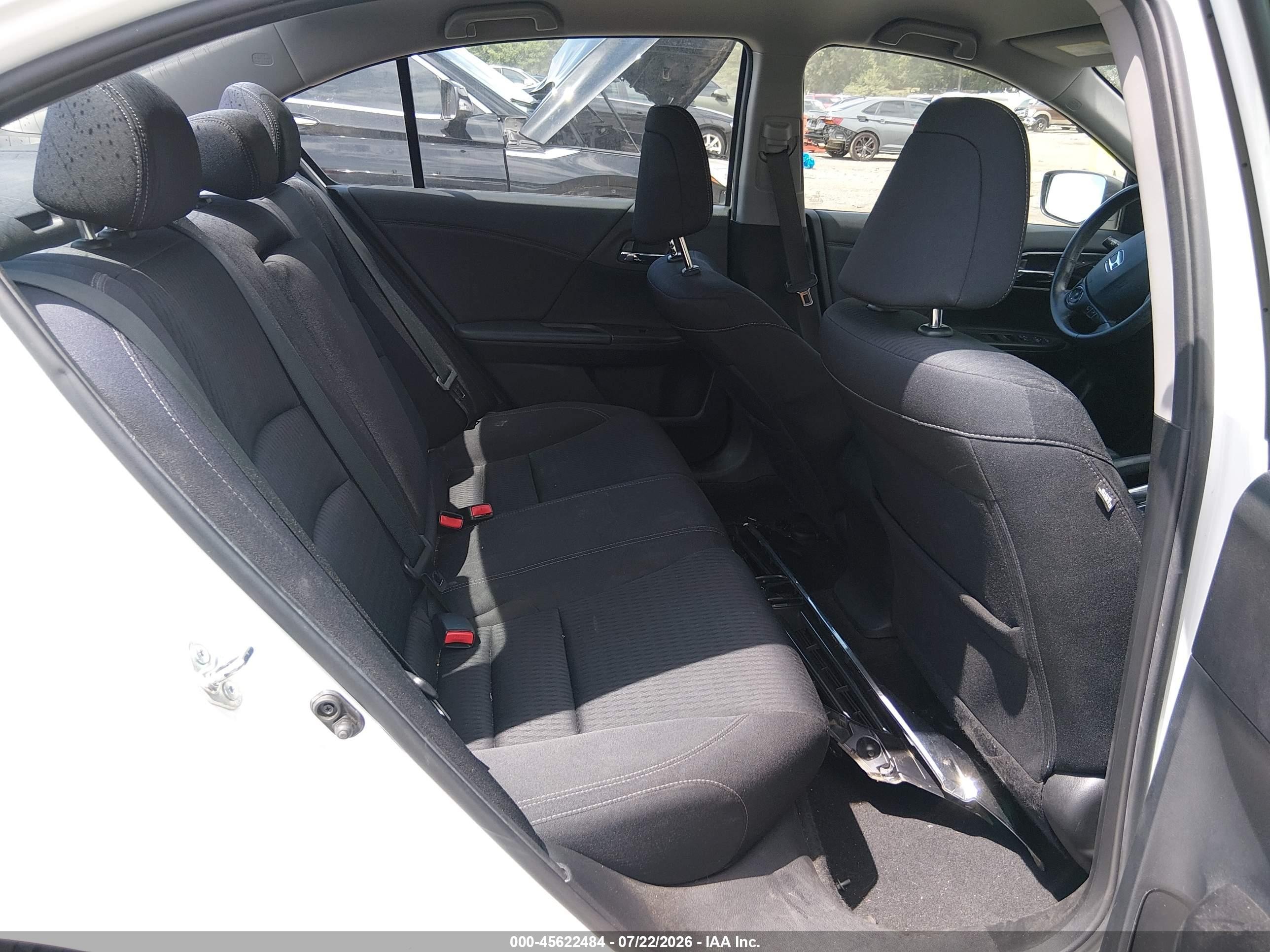2015 Honda Accord Sport White vin: 1HGCR2F55FA234740