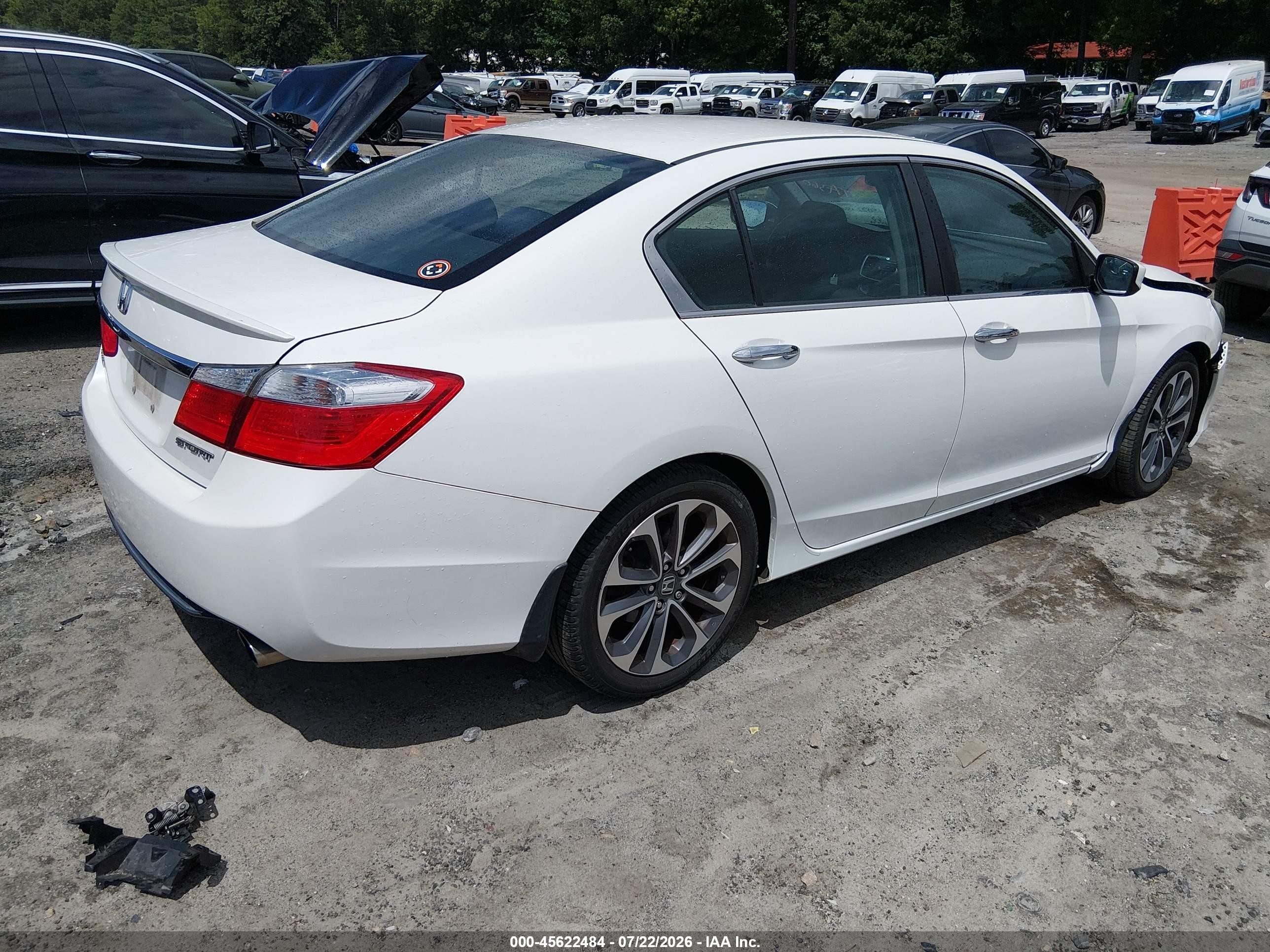 2015 Honda Accord Sport White vin: 1HGCR2F55FA234740