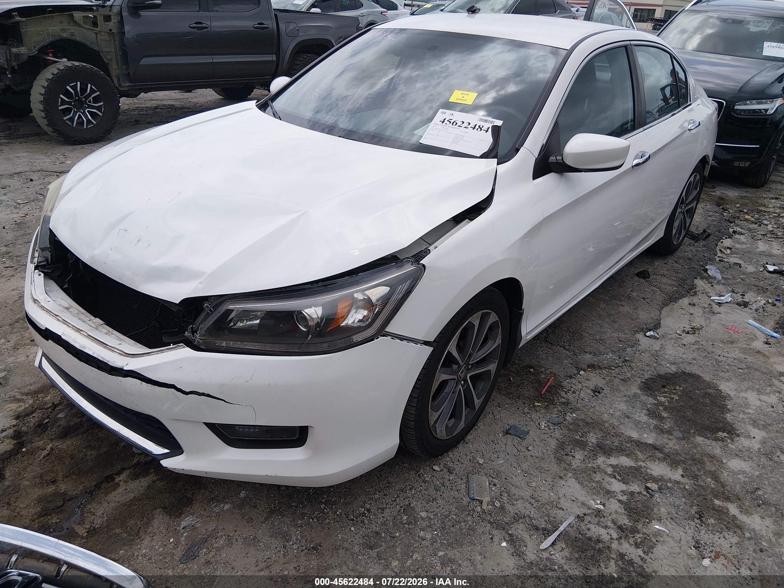 2015 Honda Accord Sport White vin: 1HGCR2F55FA234740